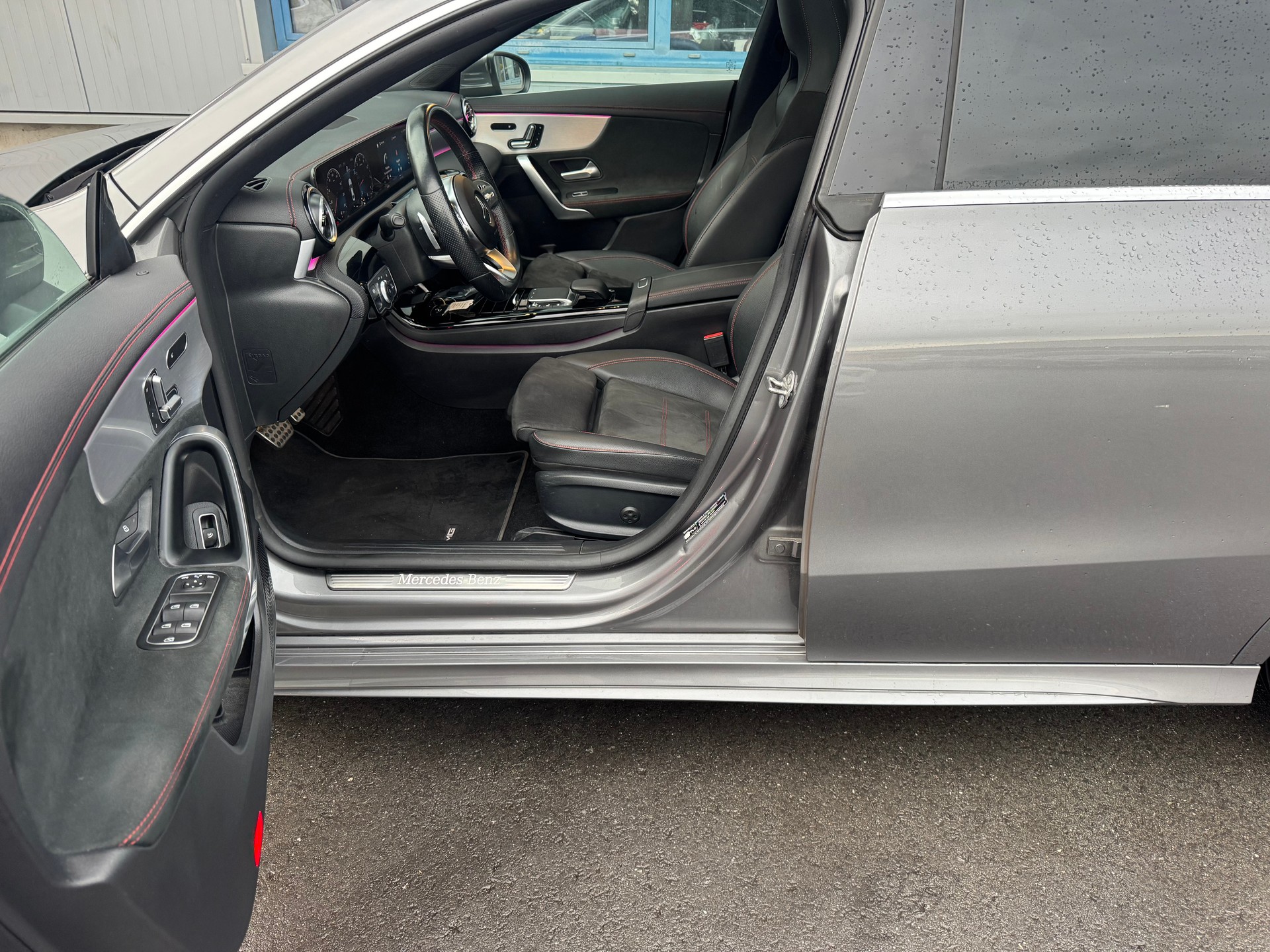 MERCEDES-BENZ CLA 250 4Matic AMG Line 7G-DCT-image-10