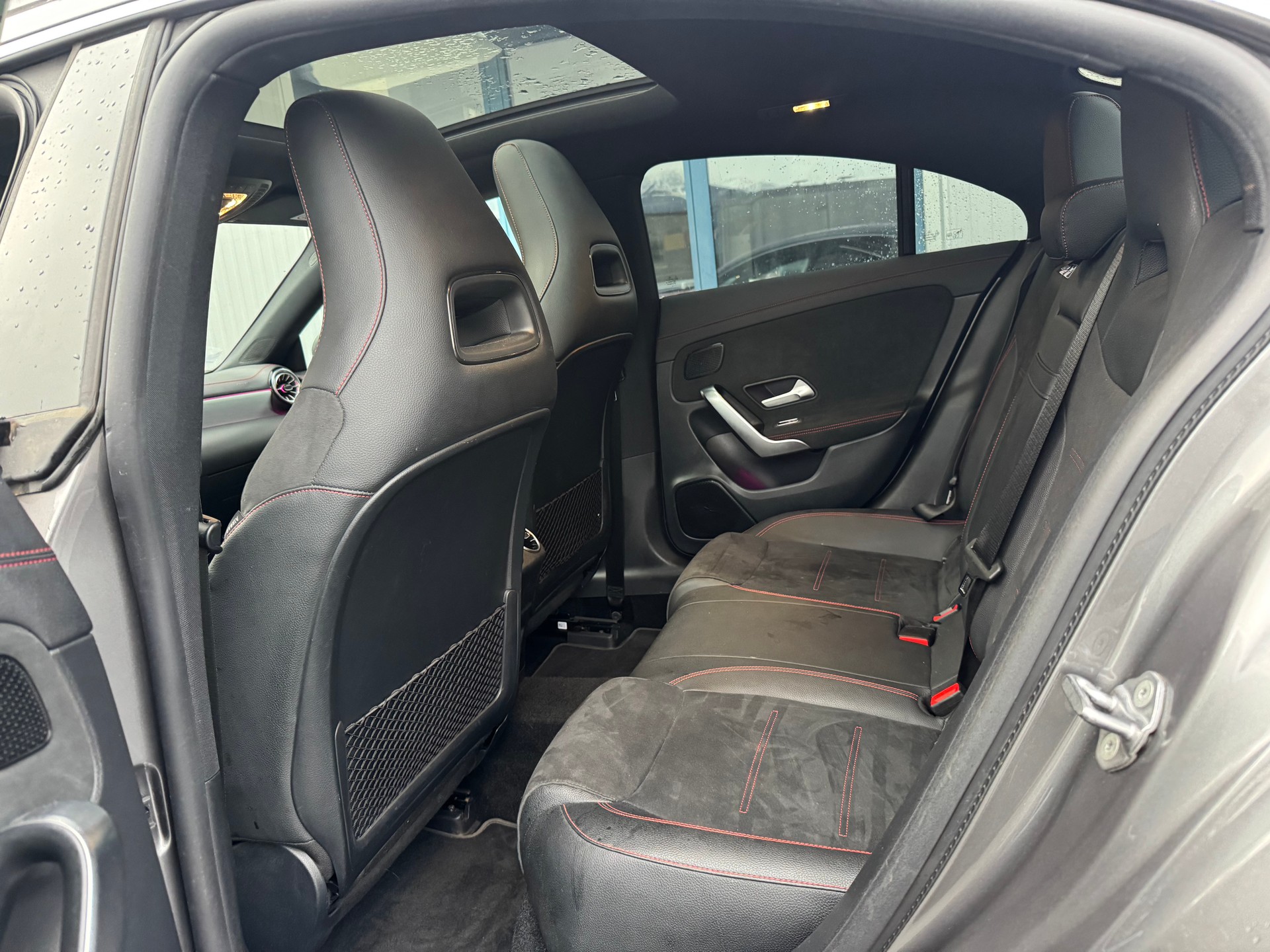 MERCEDES-BENZ CLA 250 4Matic AMG Line 7G-DCT-image-9