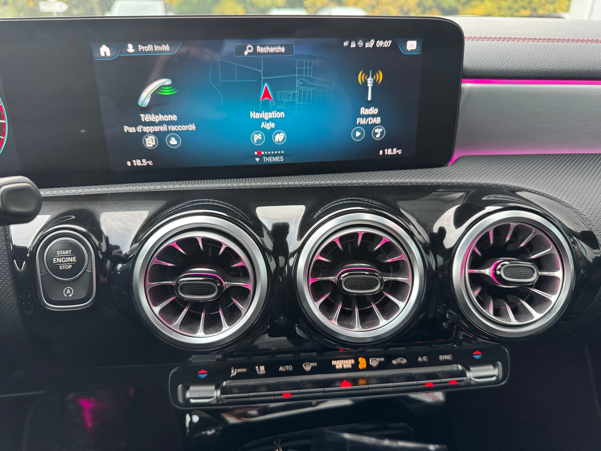 MERCEDES-BENZ CLA 250 4Matic AMG Line 7G-DCT-image-19