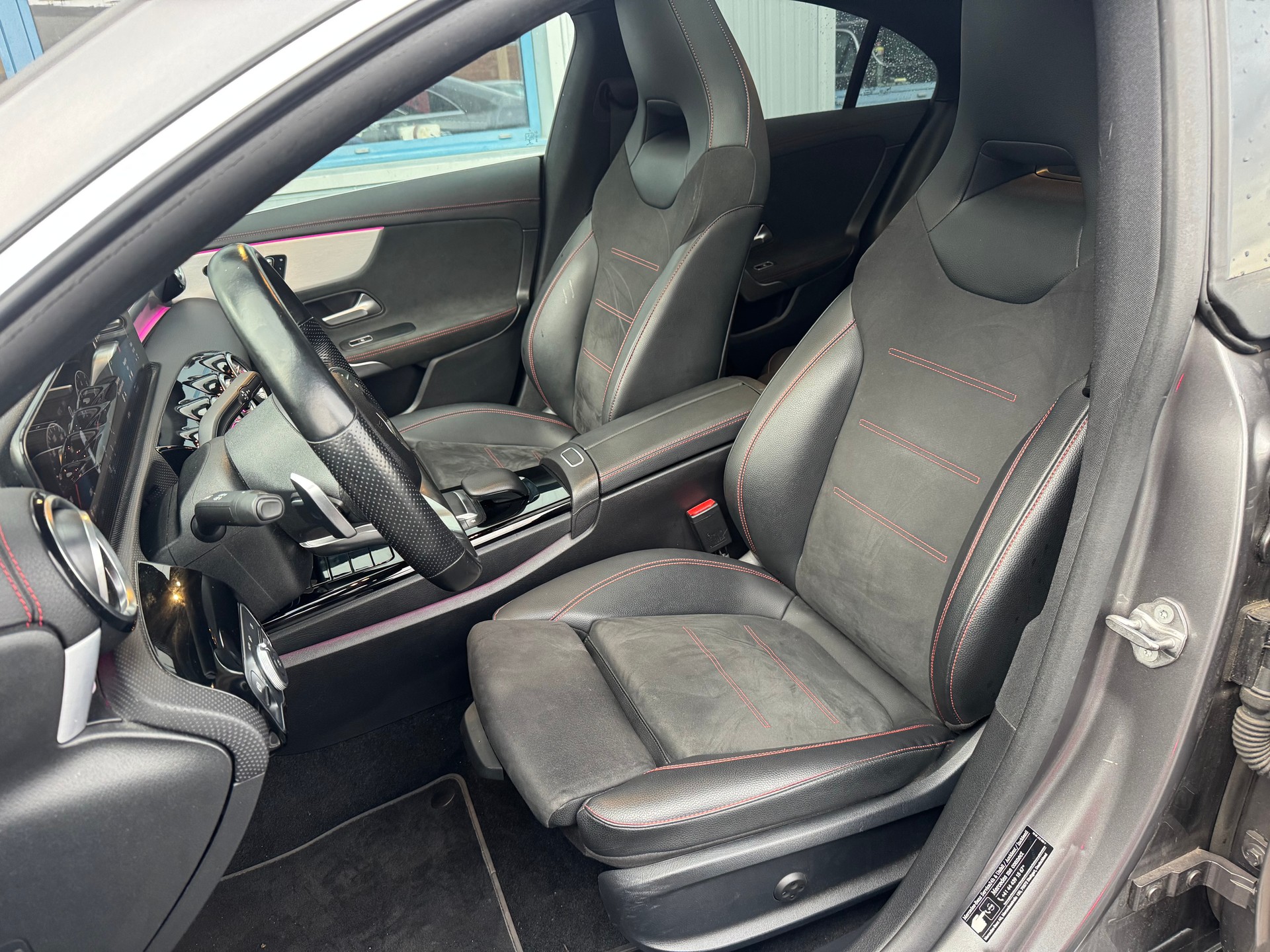 MERCEDES-BENZ CLA 250 4Matic AMG Line 7G-DCT-image-13