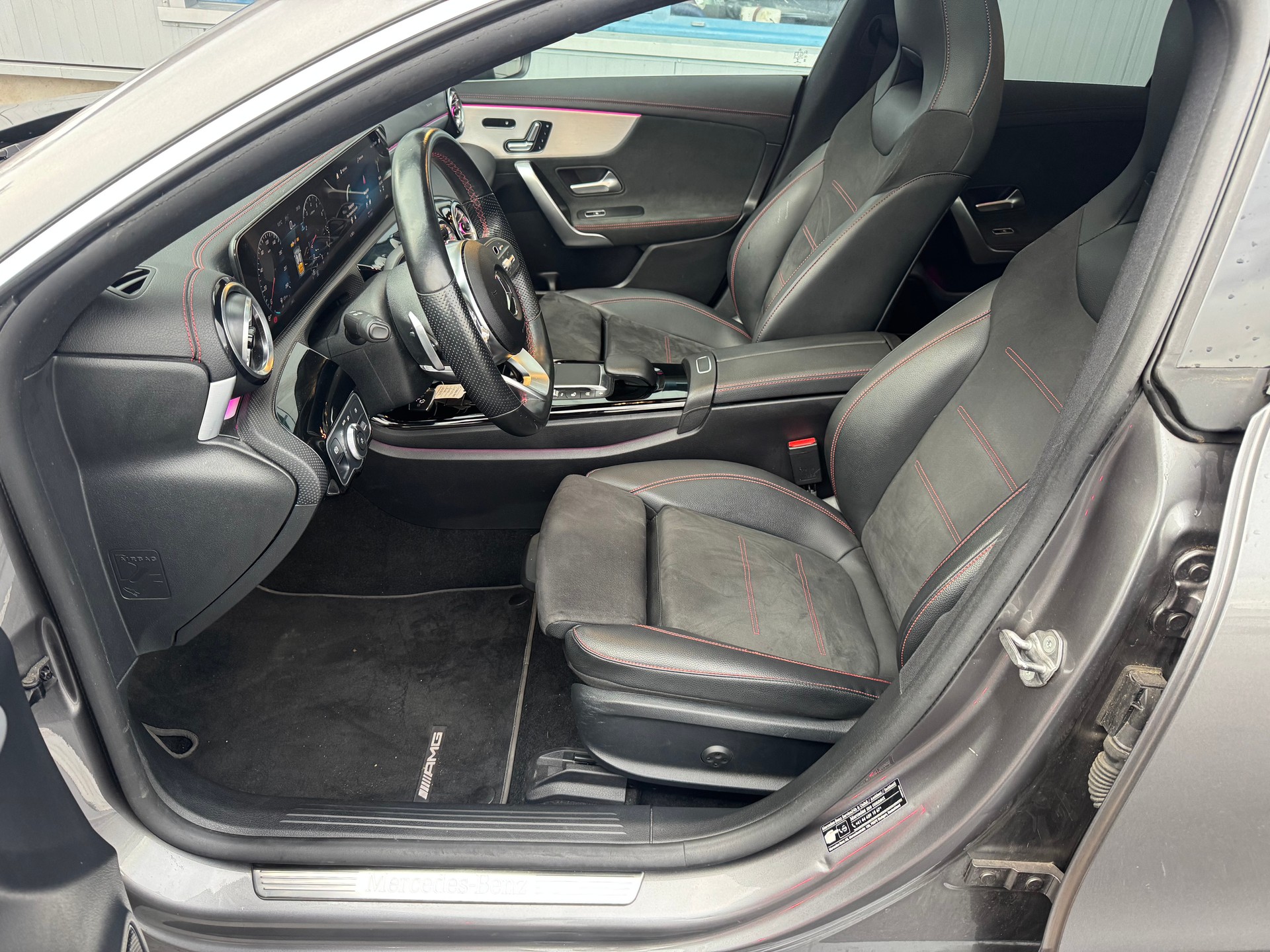 MERCEDES-BENZ CLA 250 4Matic AMG Line 7G-DCT-image-12