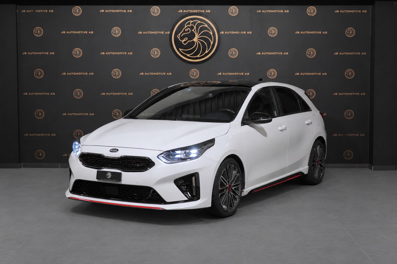 Car photo