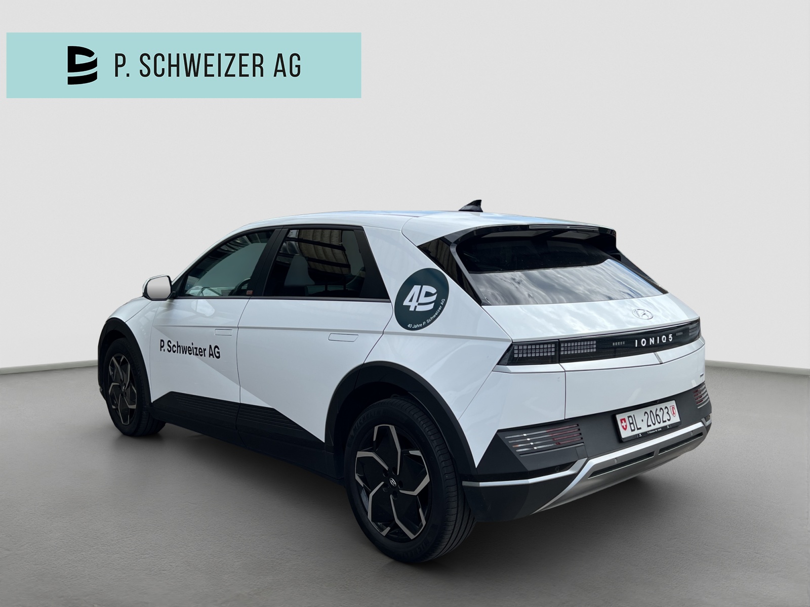 HYUNDAI Ioniq 5 77kWh Origo 4WD-image-2