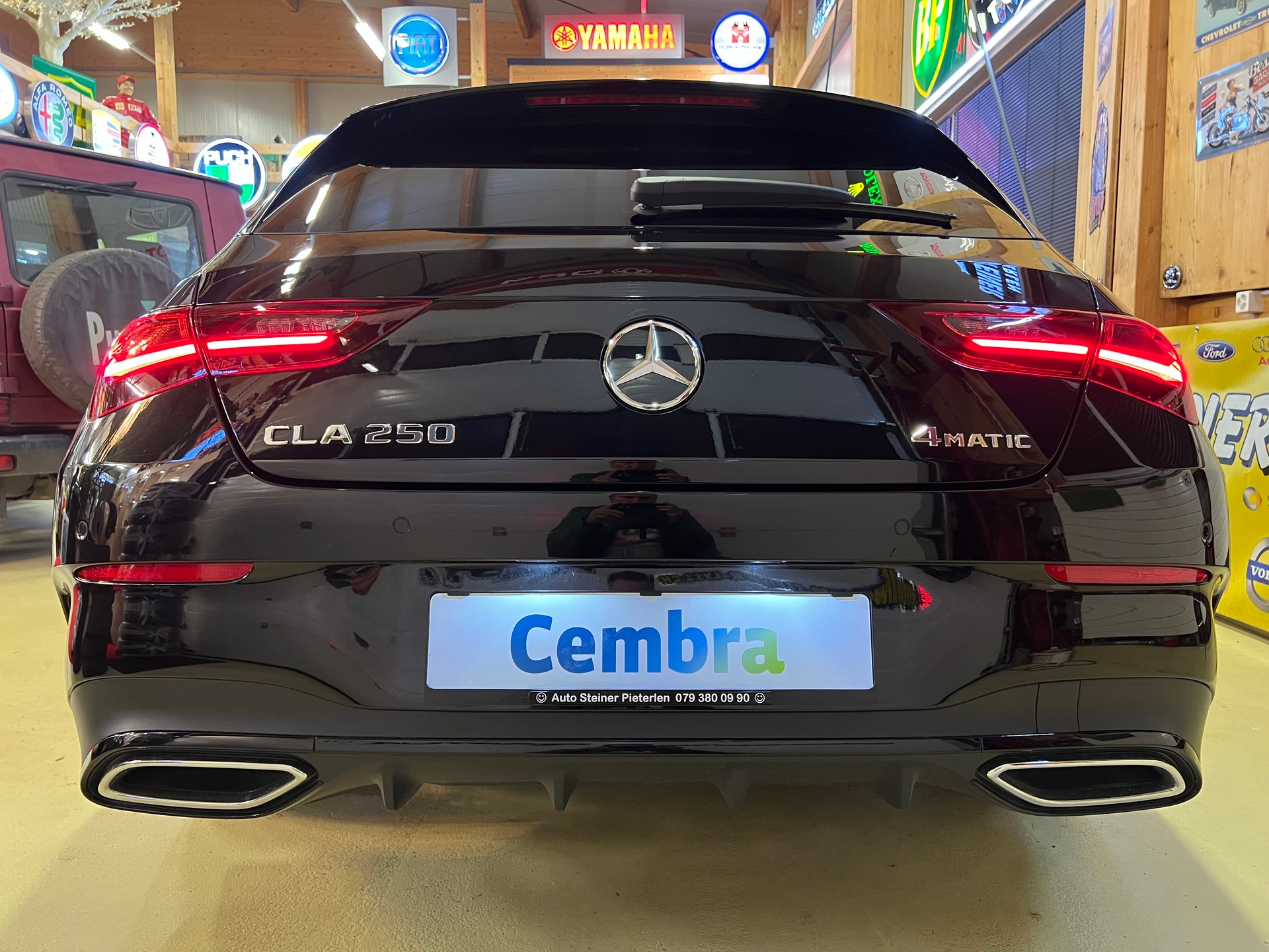 MERCEDES-BENZ "AMG" CLA SHOOTING BRAKE 250 4-MATIC MIT AHK !! "SPORTSTOURER" VOLL OPTIONEN !! NUR 4`900 KM !! CH WAGEN !!8G-DCT-image-10