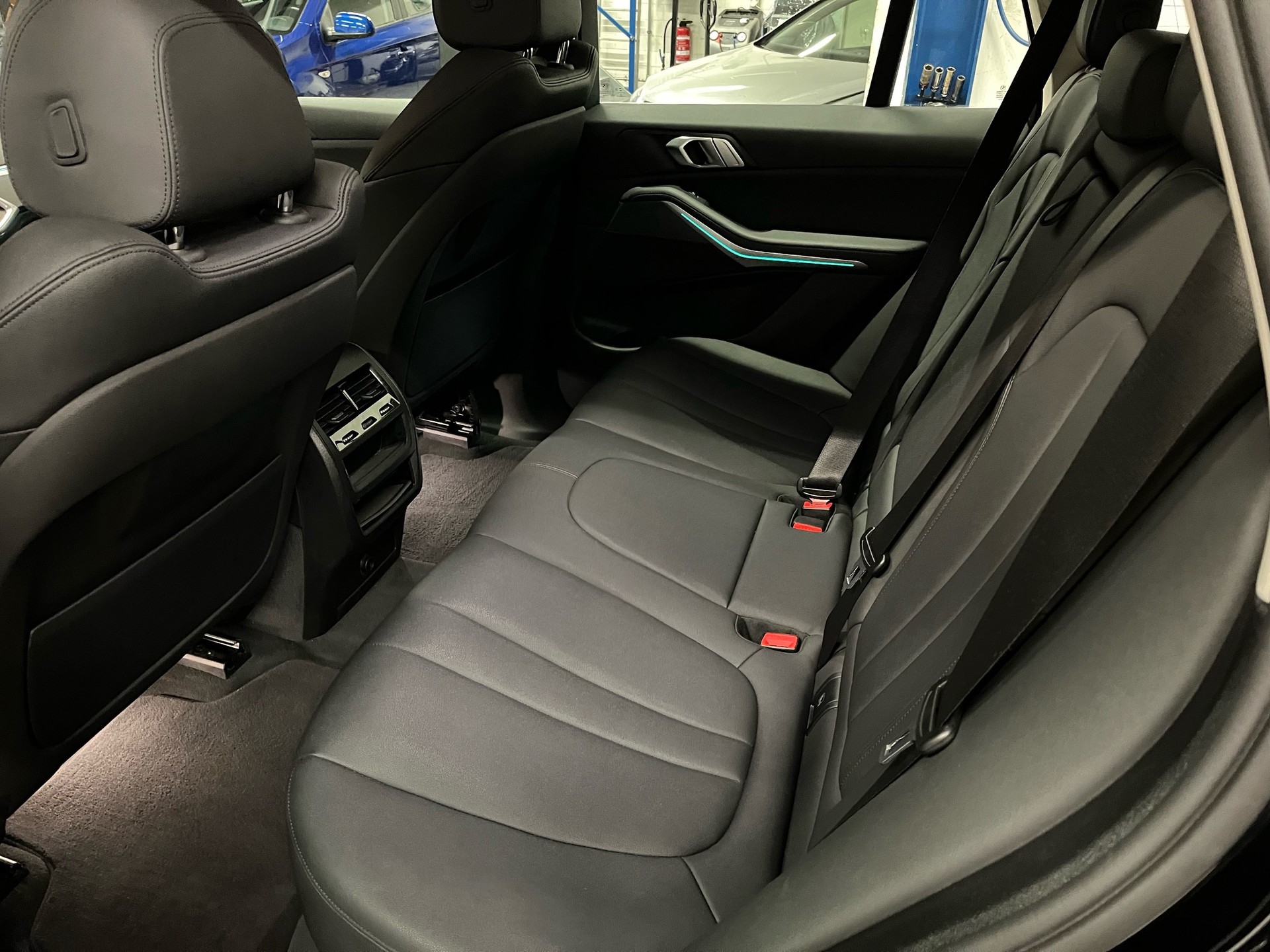 BMW X5 xDrive 30d Steptronic-image-9