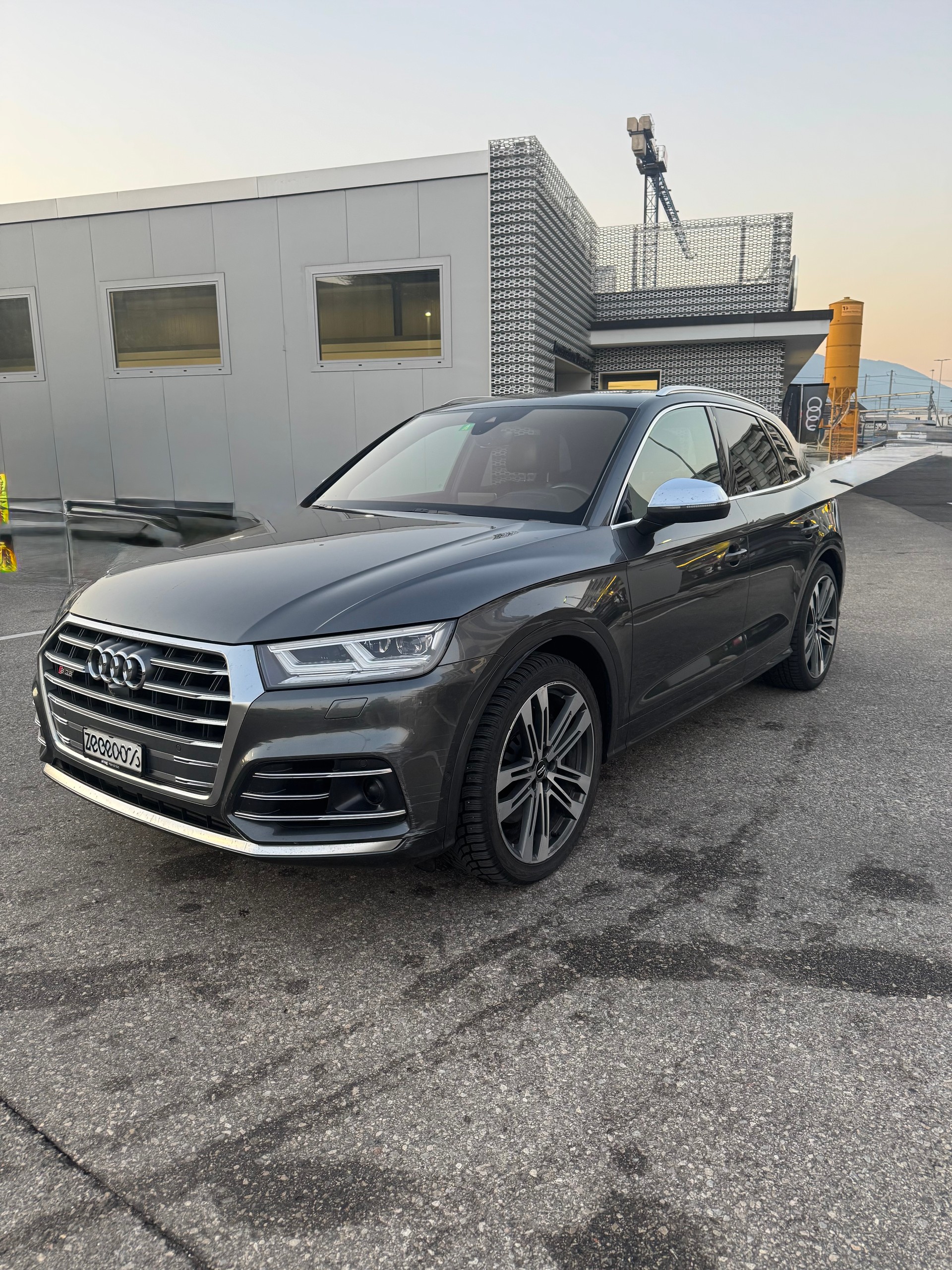 AUDI SQ5 TDI quattro tiptronic-image-0