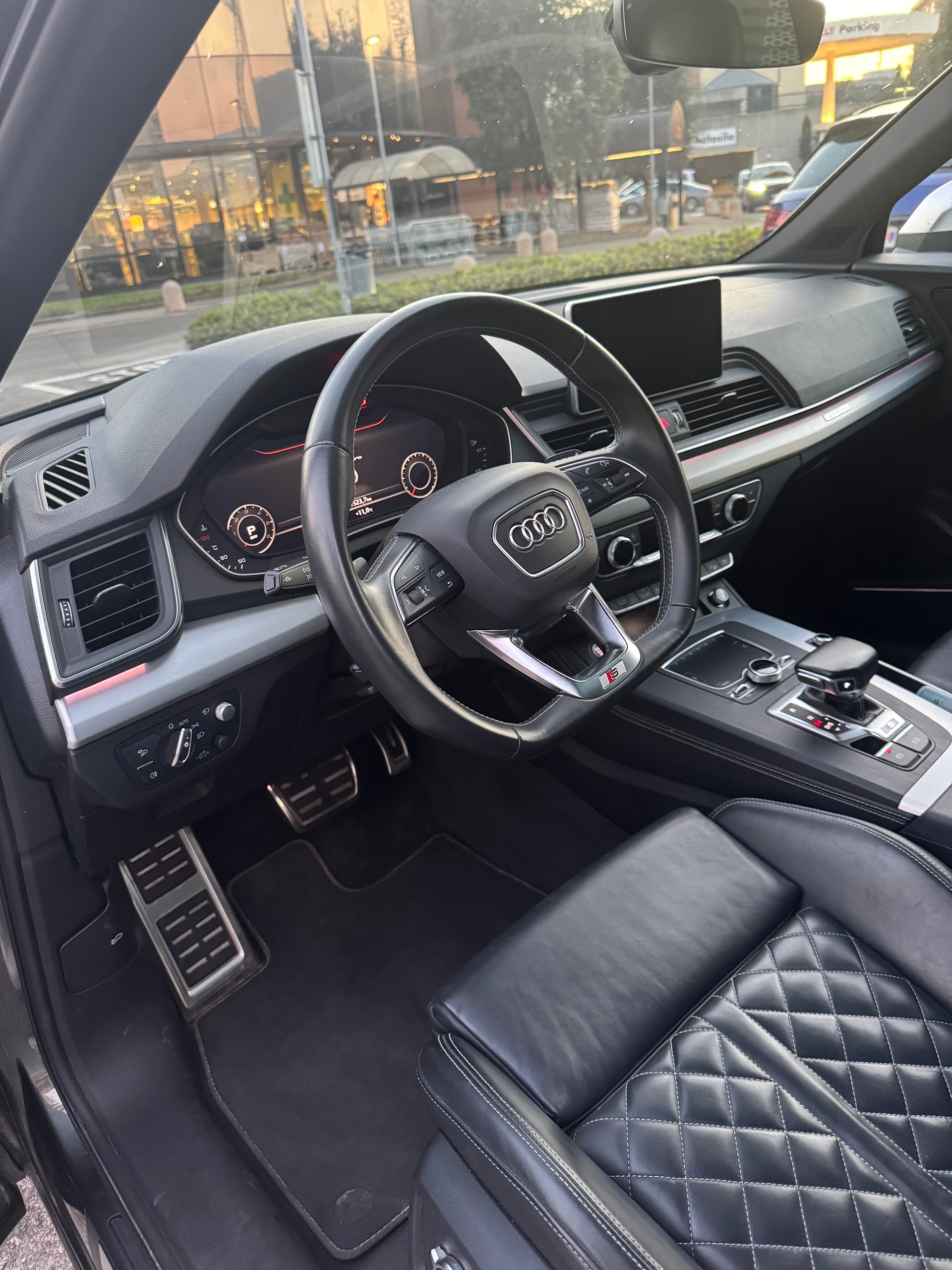 AUDI SQ5 TDI quattro tiptronic-image-5