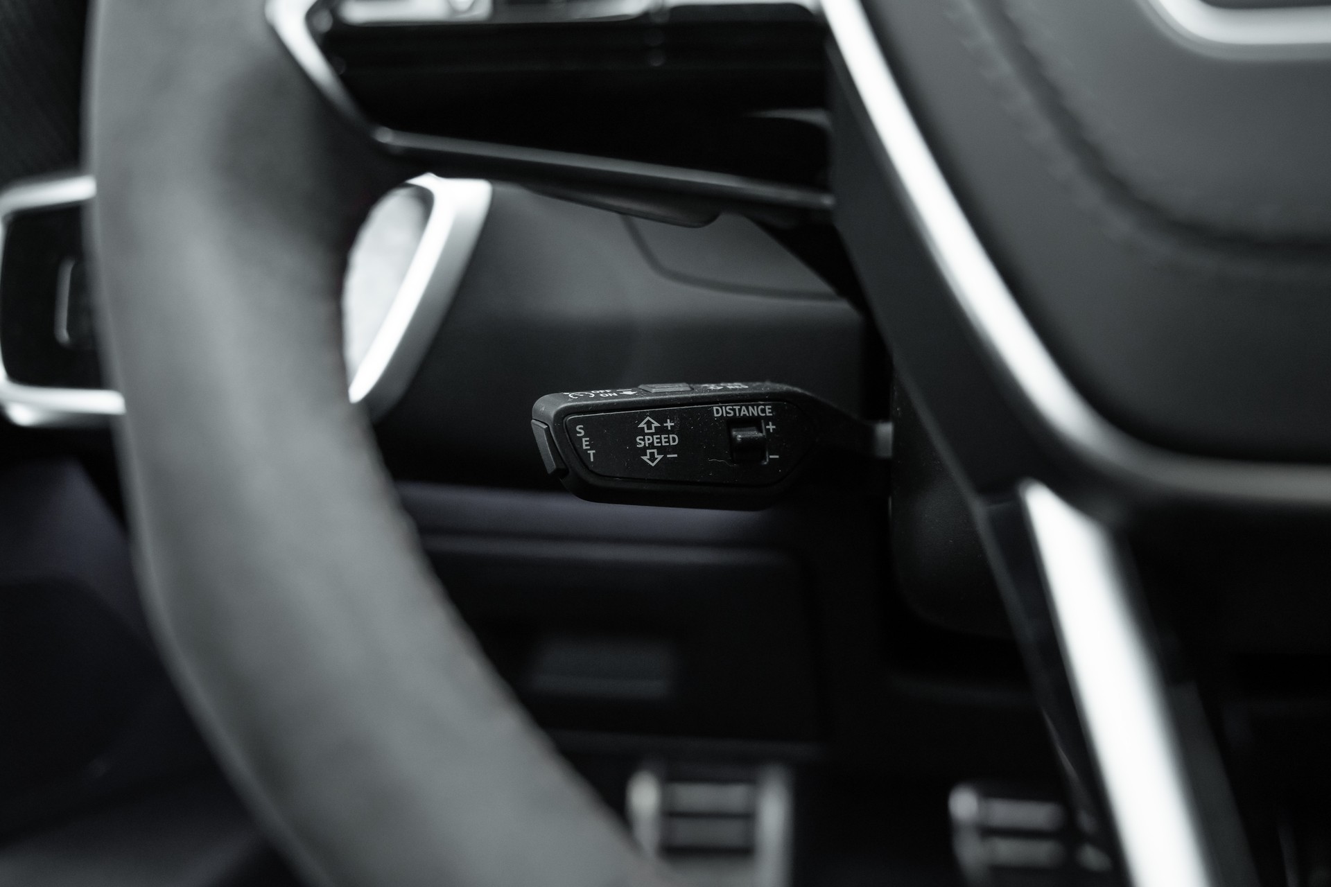 AUDI RS6 Avant 4.0 TFSI V8 Performance quattro-image-24