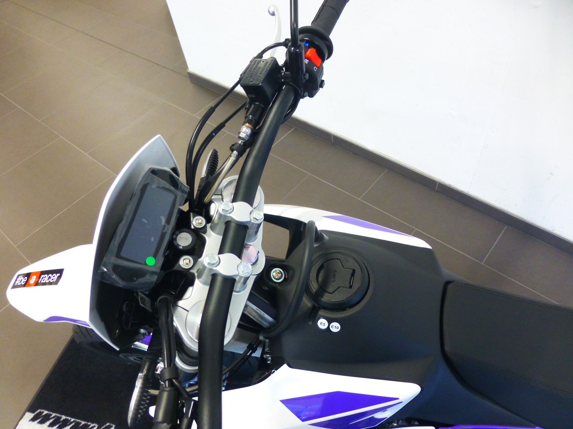 APRILIA SX 125 E5+-image-7