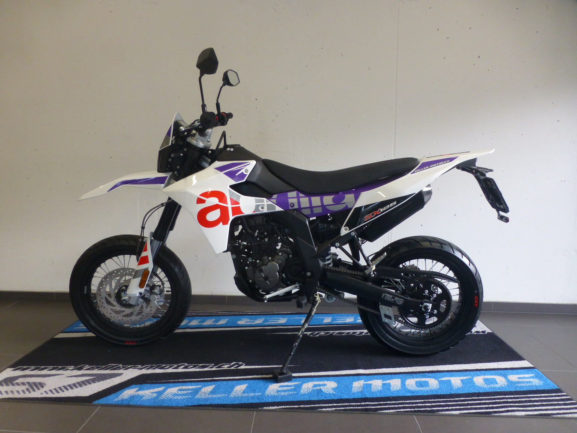 APRILIA SX 125 E5+-showroom-element-1