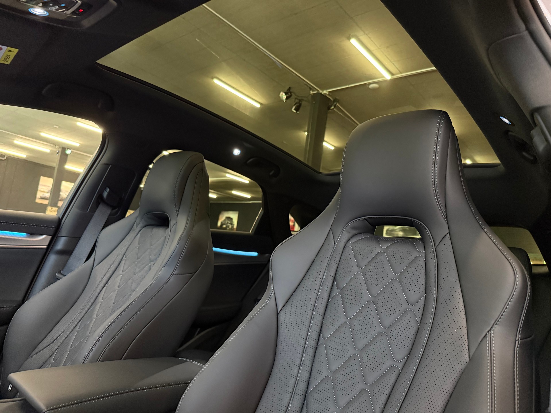 BYD Sealion 7 91,3 kWh Excellence AWD-image-18