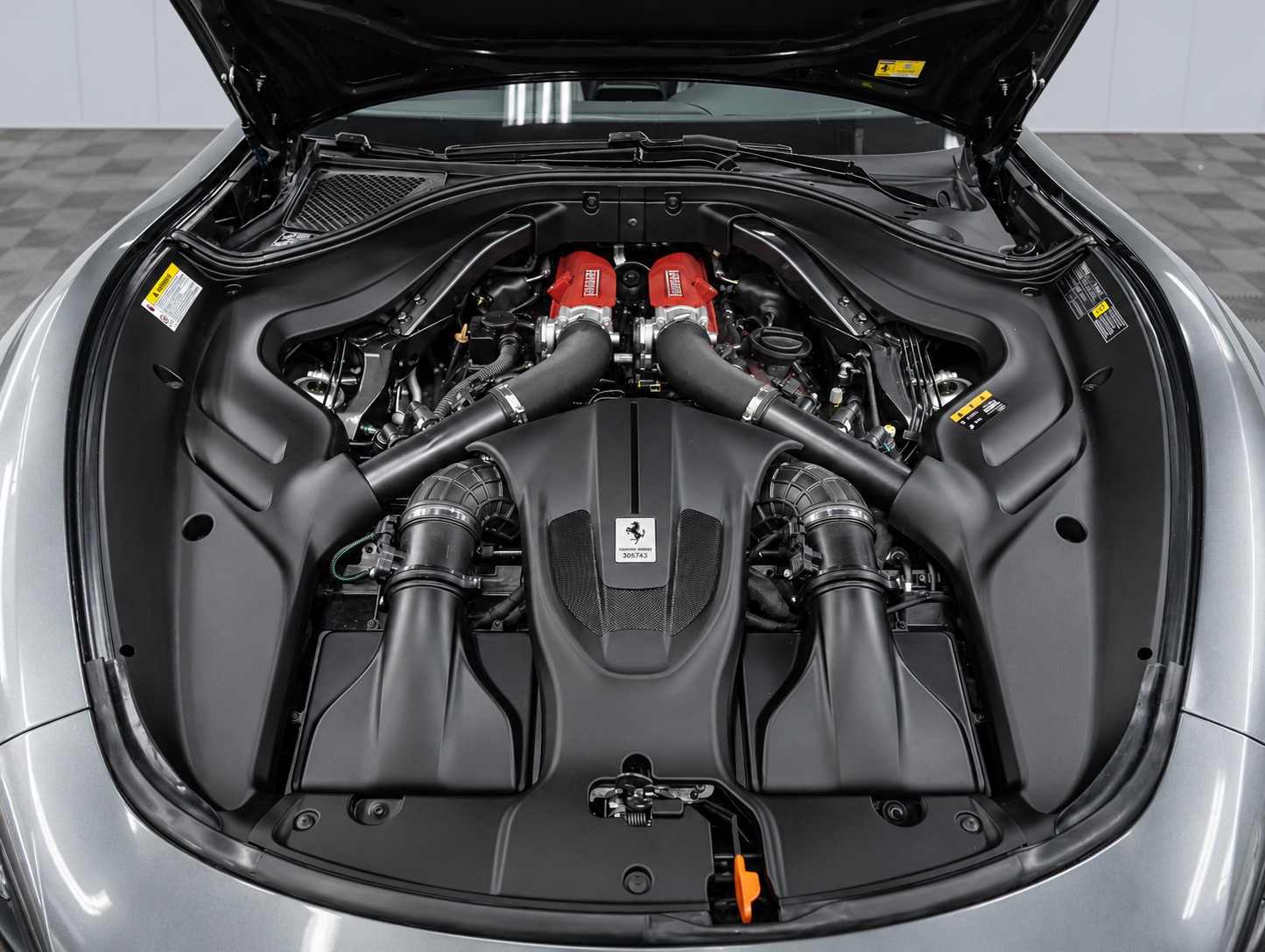 FERRARI Roma 3.9 V8 Spider-image-13