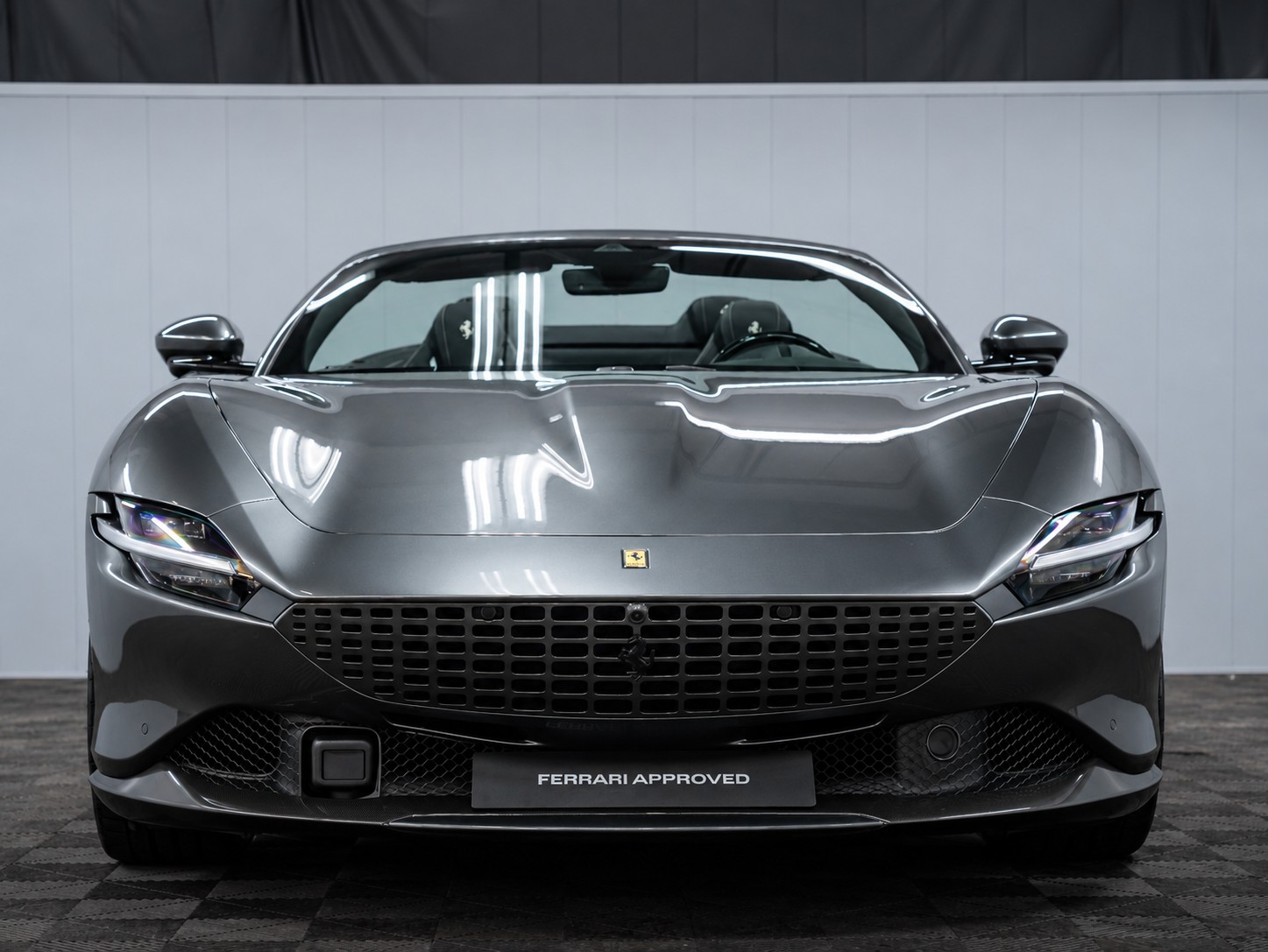 FERRARI Roma 3.9 V8 Spider-image-1