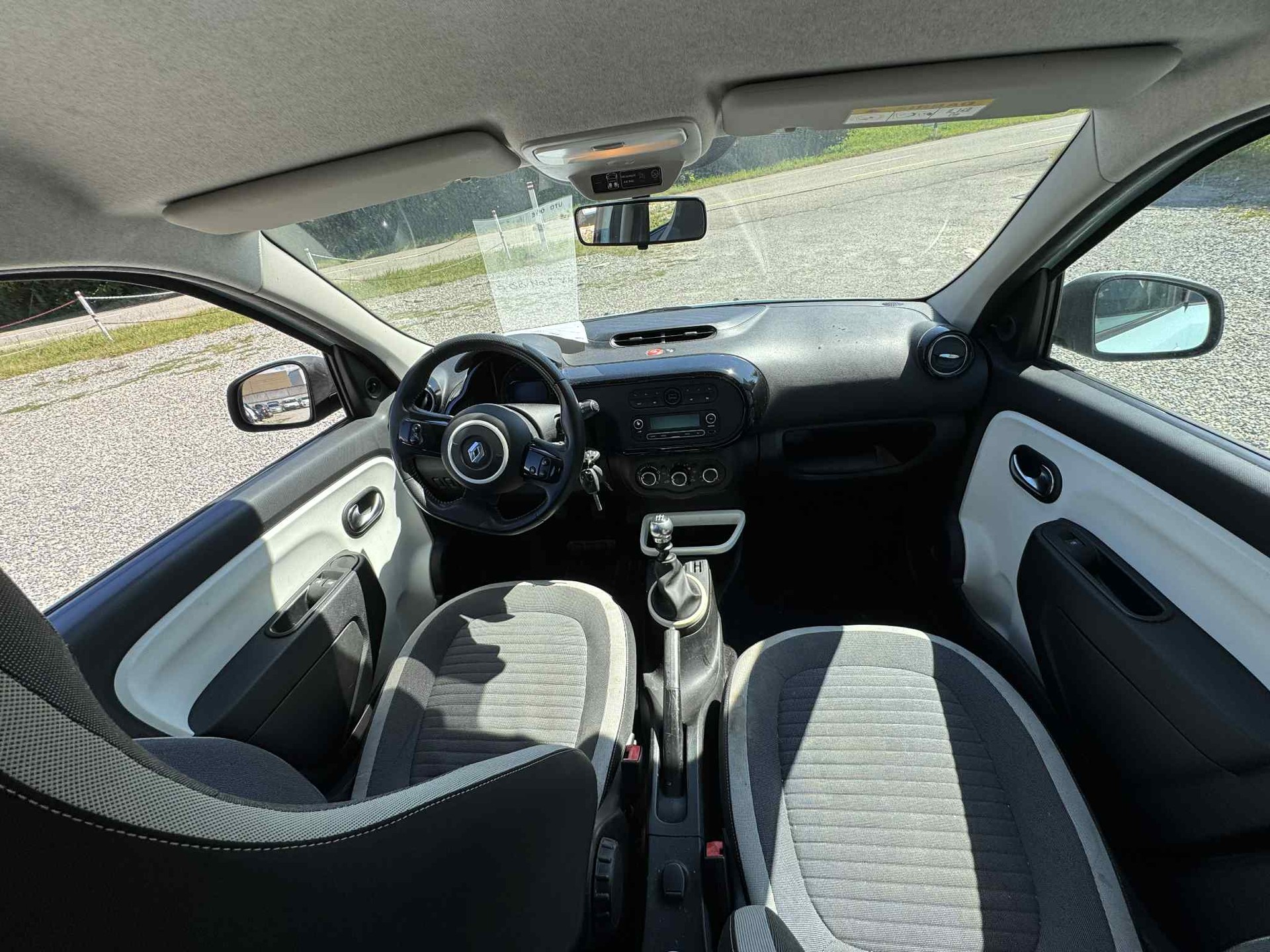 RENAULT Twingo 1.0 Zen-image-13