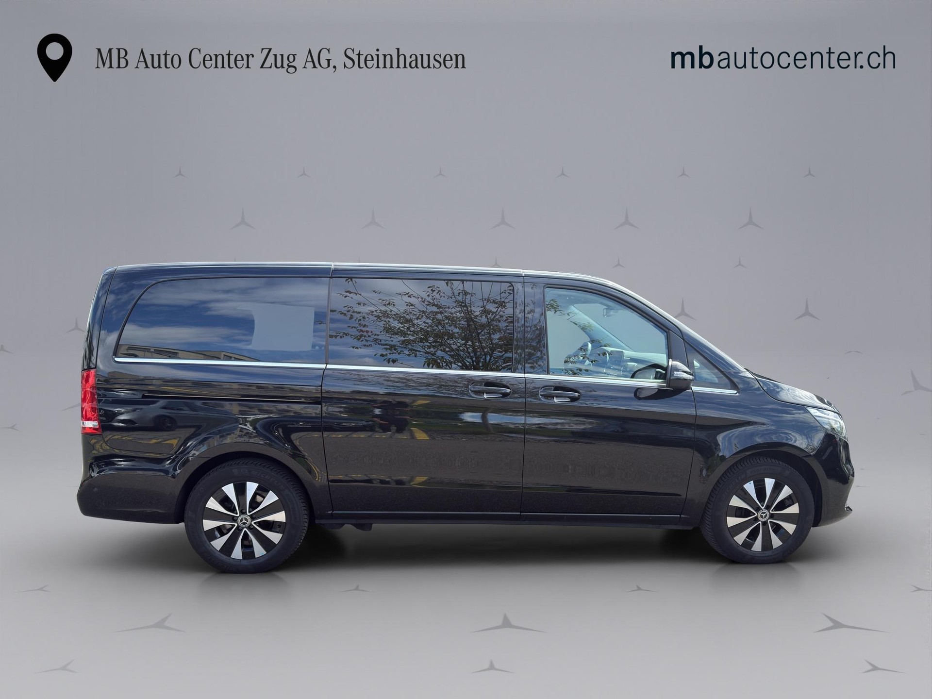 MERCEDES-BENZ V 250 d Avantgarde lang 4matic Van / 8-Plätzer-image-4