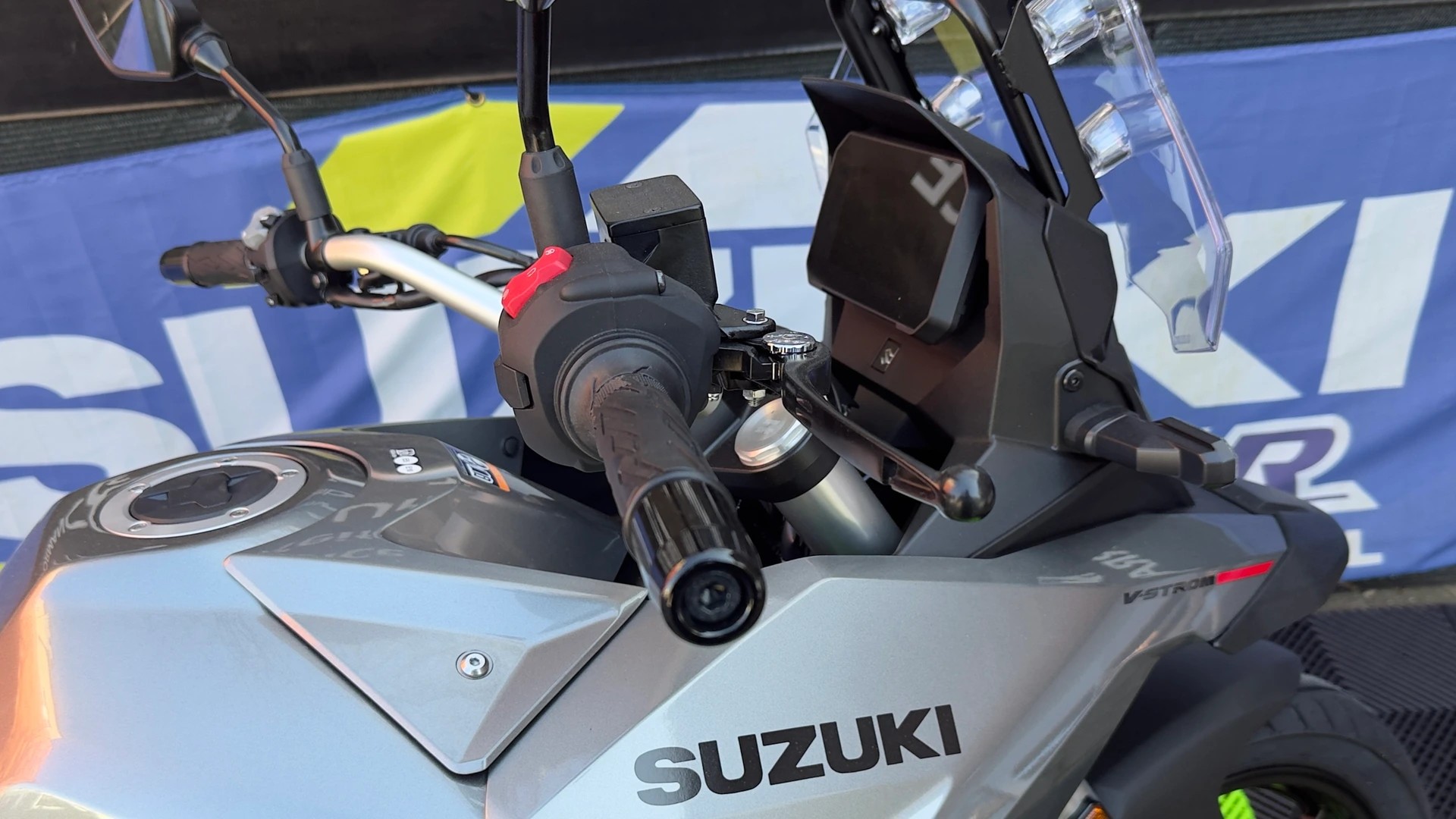 SUZUKI DL 800-image-11