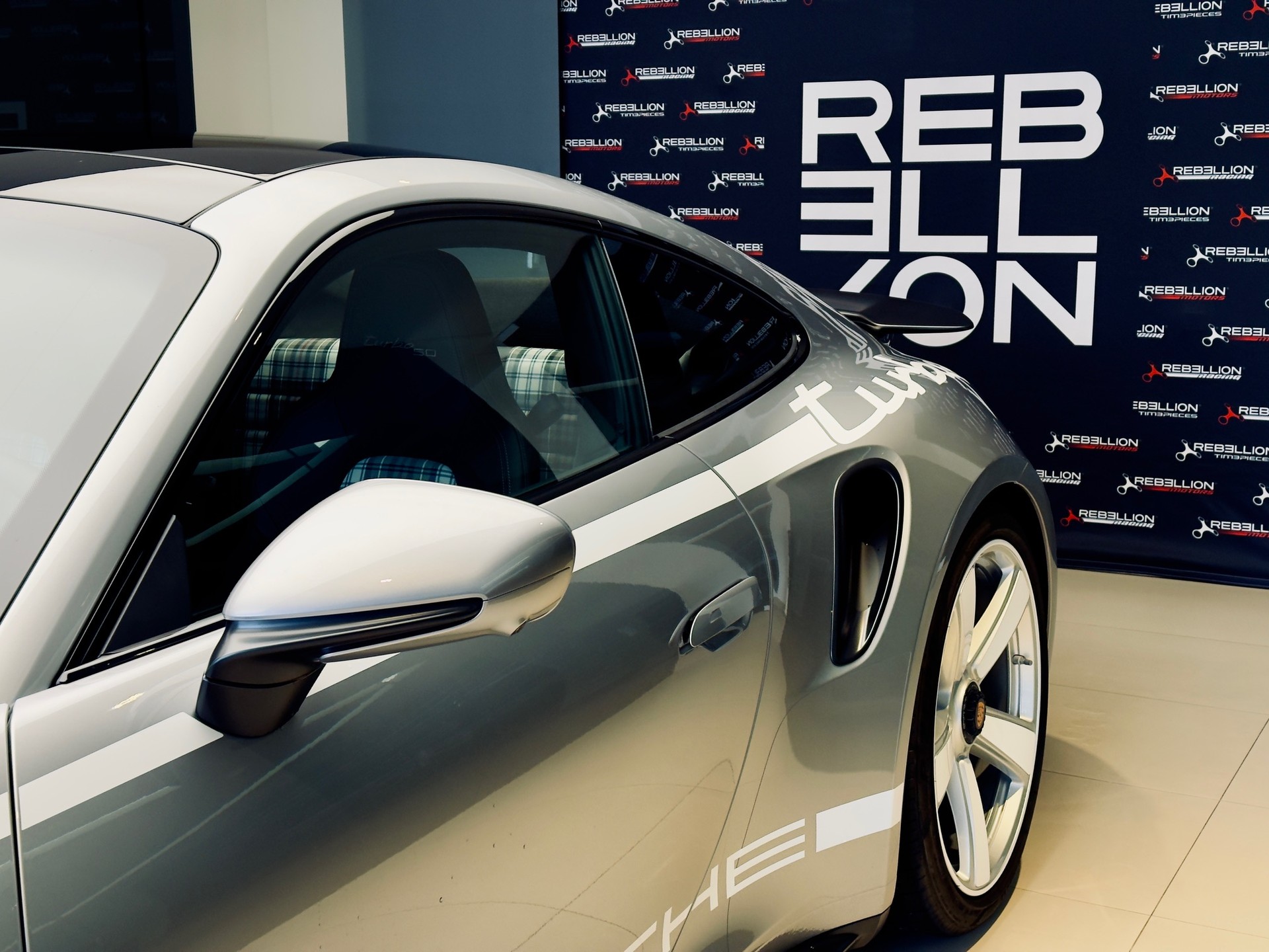 PORSCHE 911 Turbo 50 Jahre-image-4