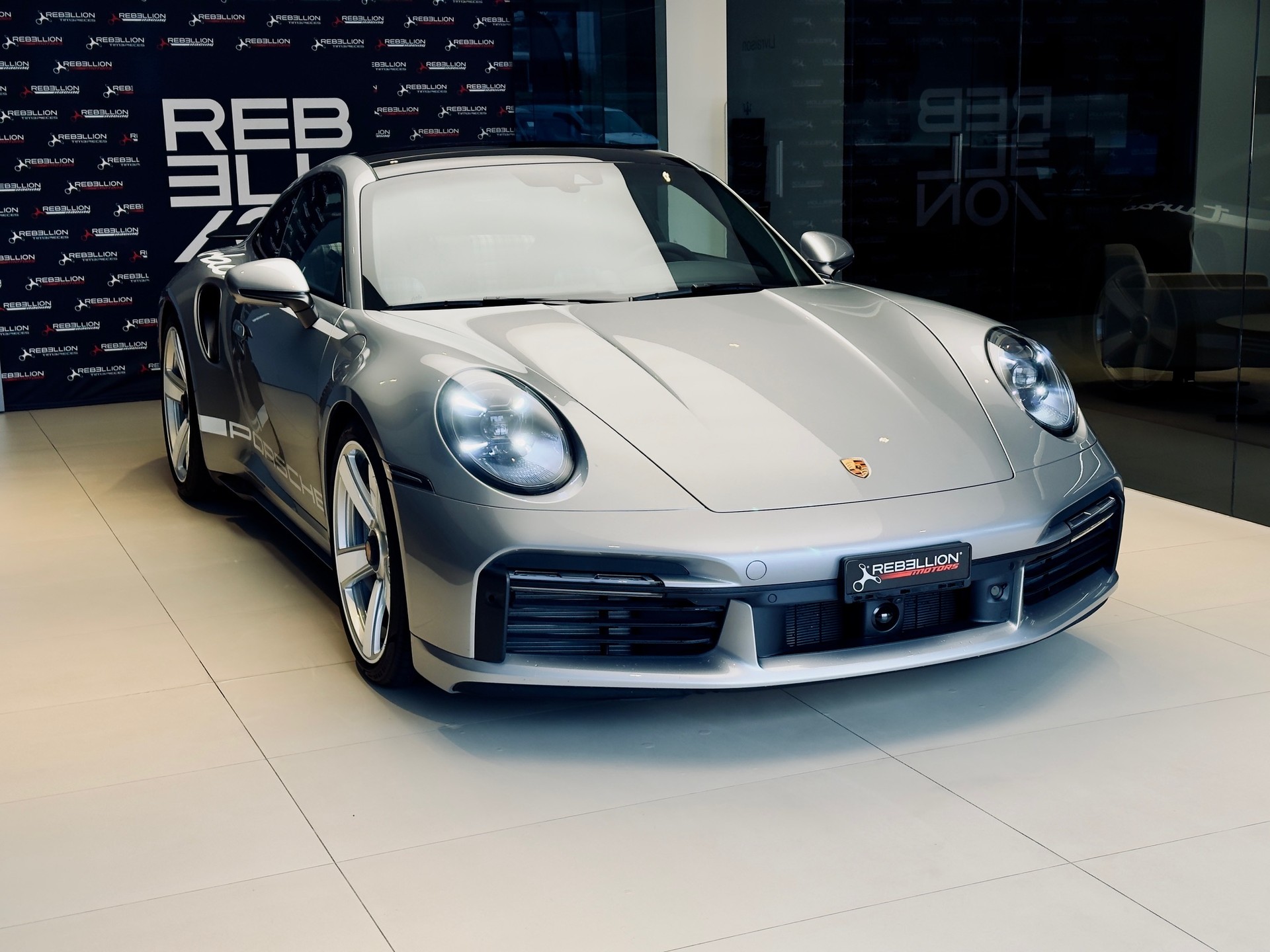 PORSCHE 911 Turbo 50 Jahre-image-2