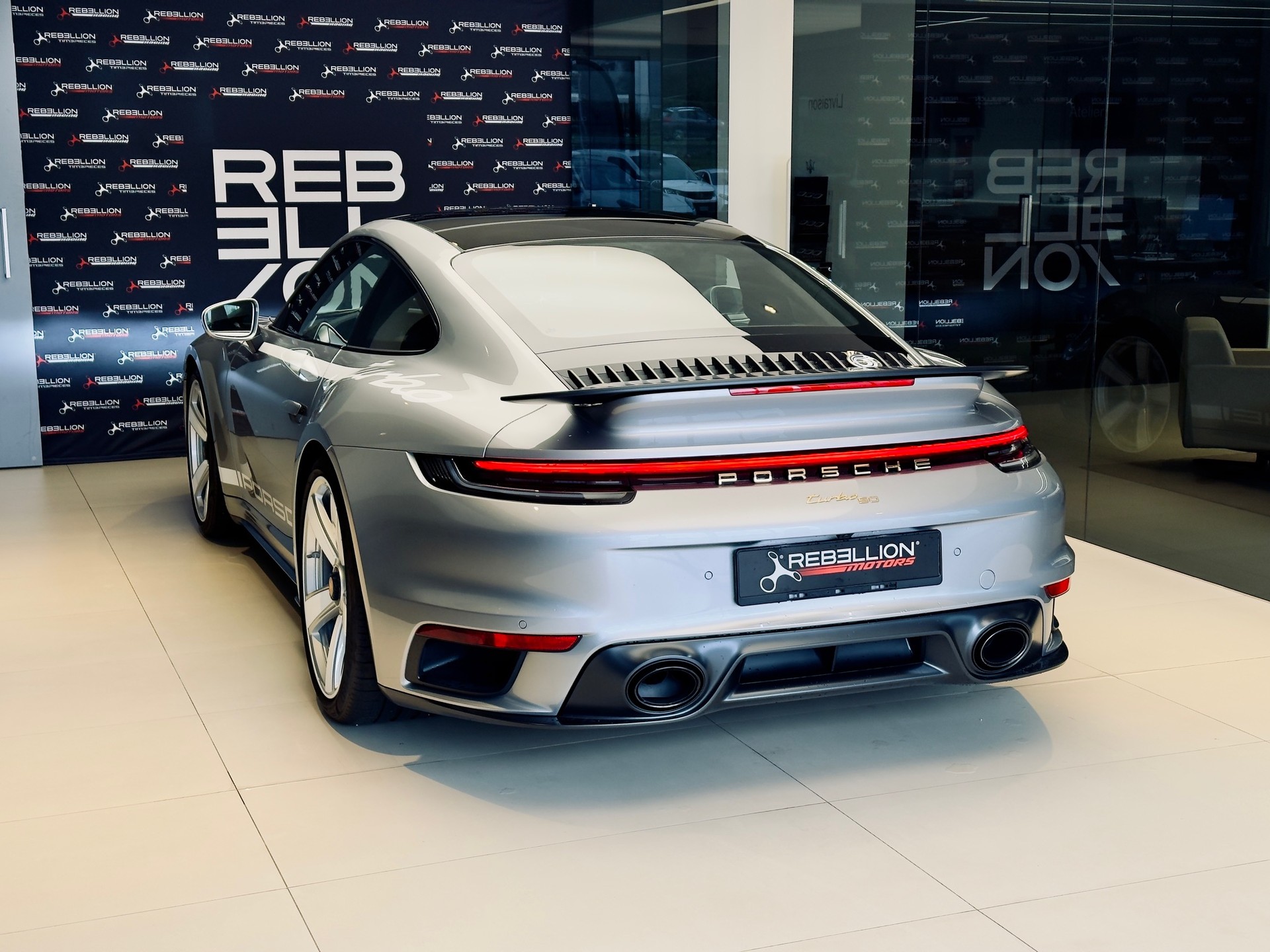 PORSCHE 911 Turbo 50 Jahre-image-7