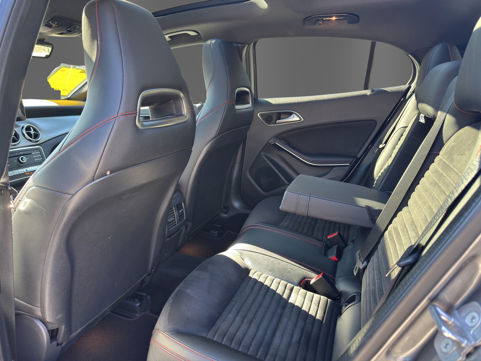 MERCEDES-BENZ GLA 250 AMG Line Sw.St.4M-image-12