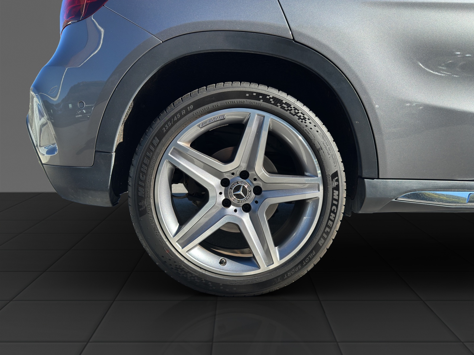 MERCEDES-BENZ GLA 250 AMG Line Sw.St.4M-image-23