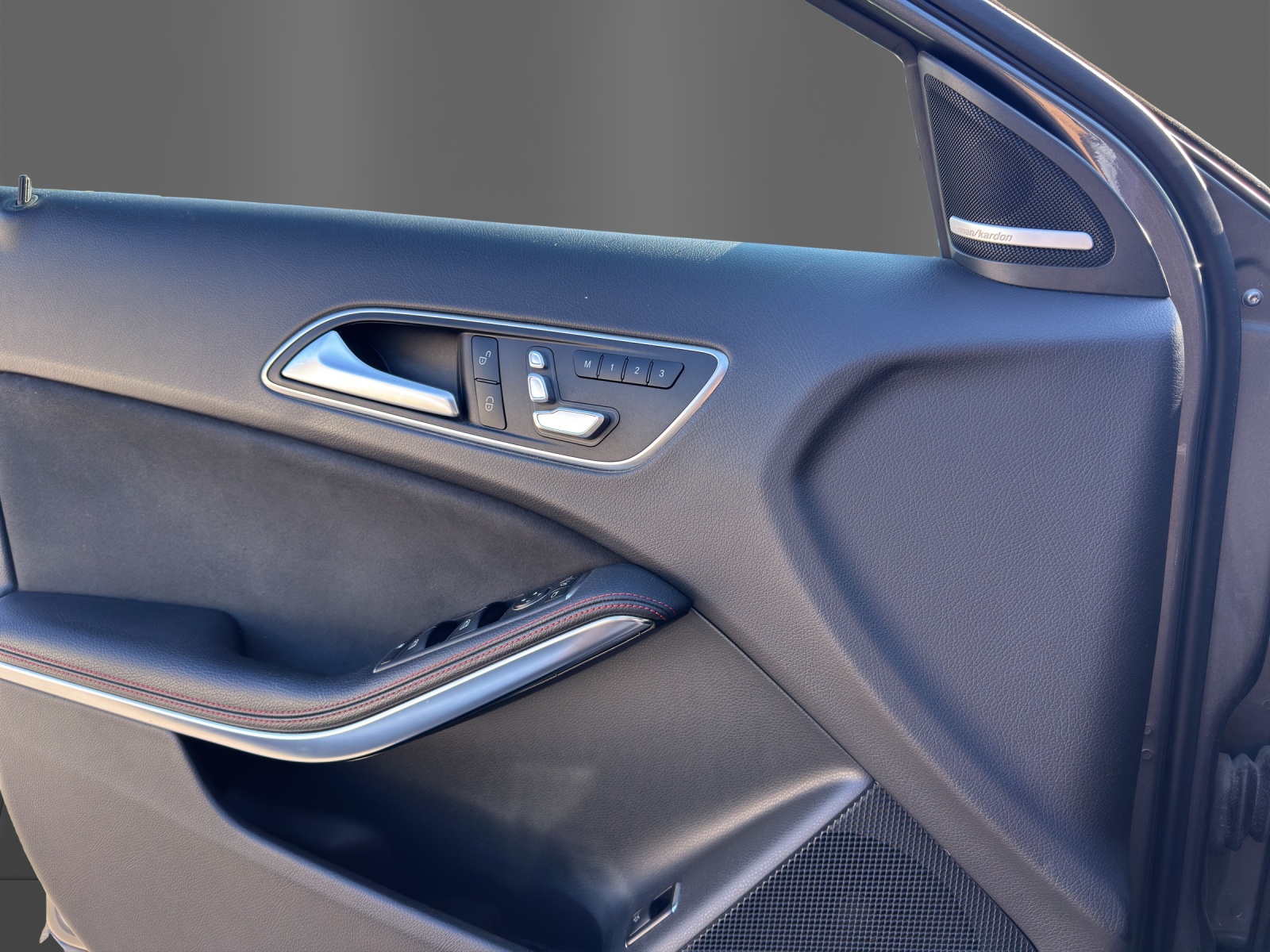 MERCEDES-BENZ GLA 250 AMG Line Sw.St.4M-image-11