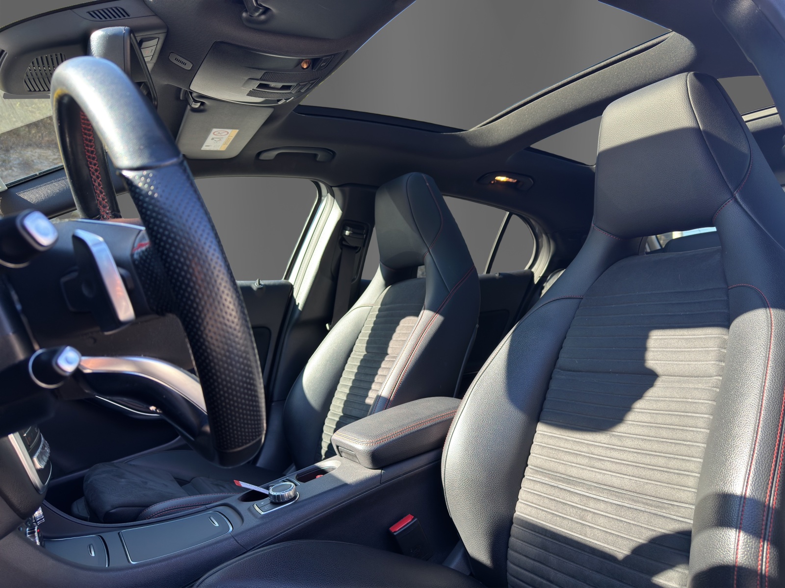 MERCEDES-BENZ GLA 250 AMG Line Sw.St.4M-image-24