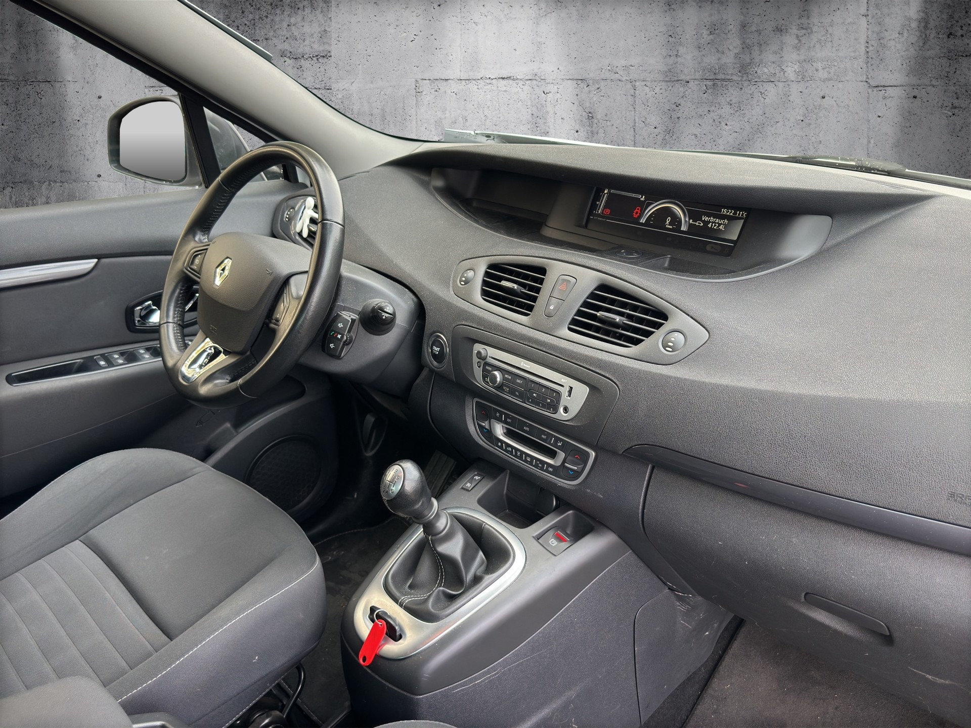 RENAULT Scénic 1.2 16V Turbo Limited-image-12