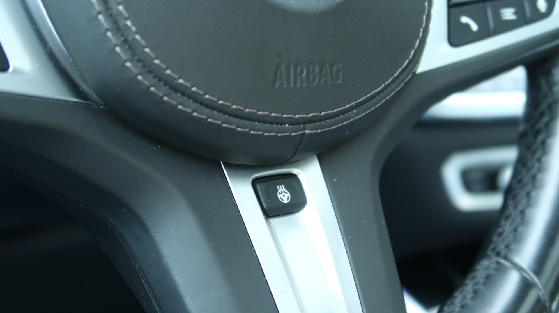 BMW X5 xDrive M50d Steptronic-image-15
