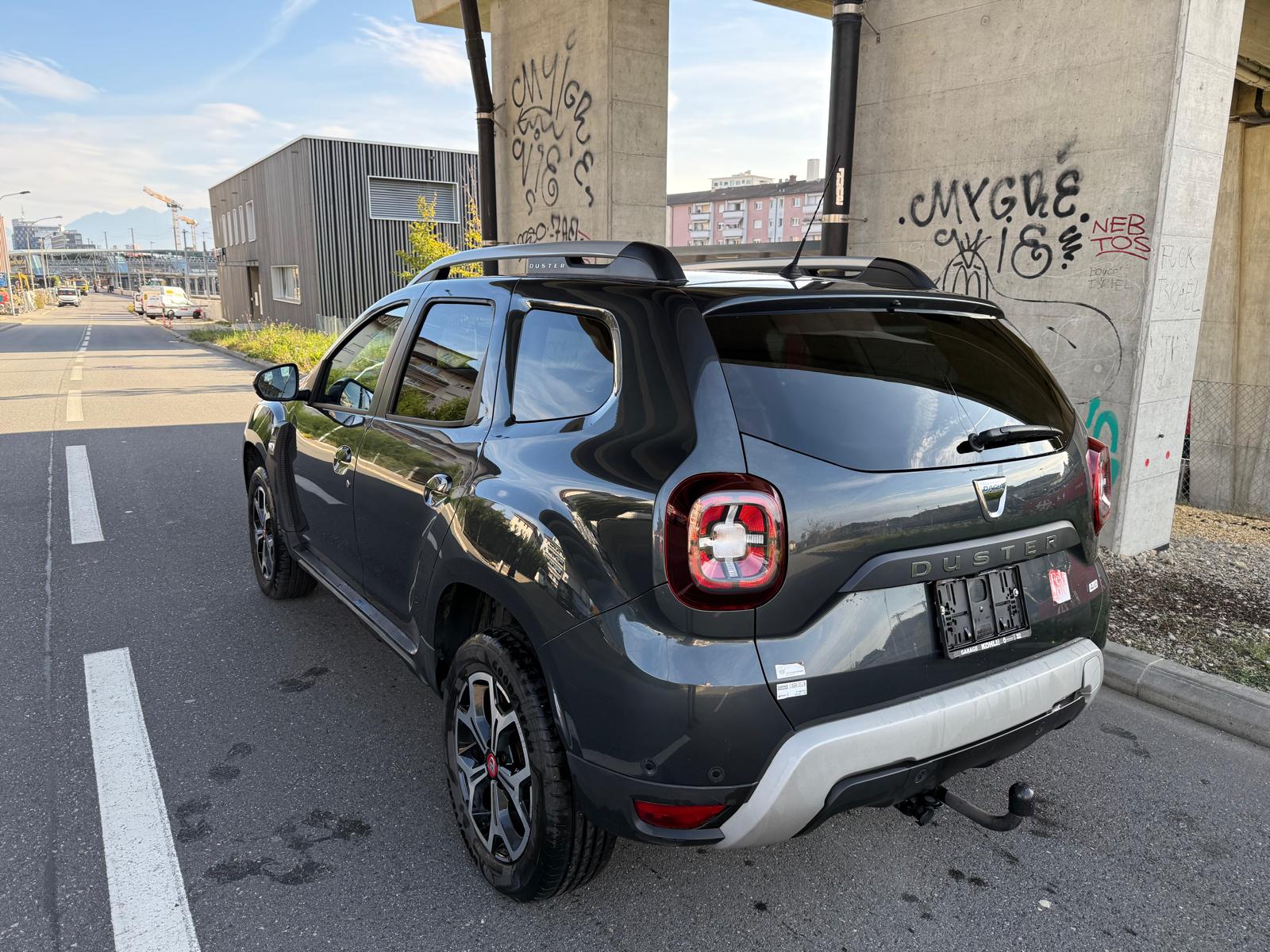 DACIA Duster SCe 115 Comfort 4x4-image-4