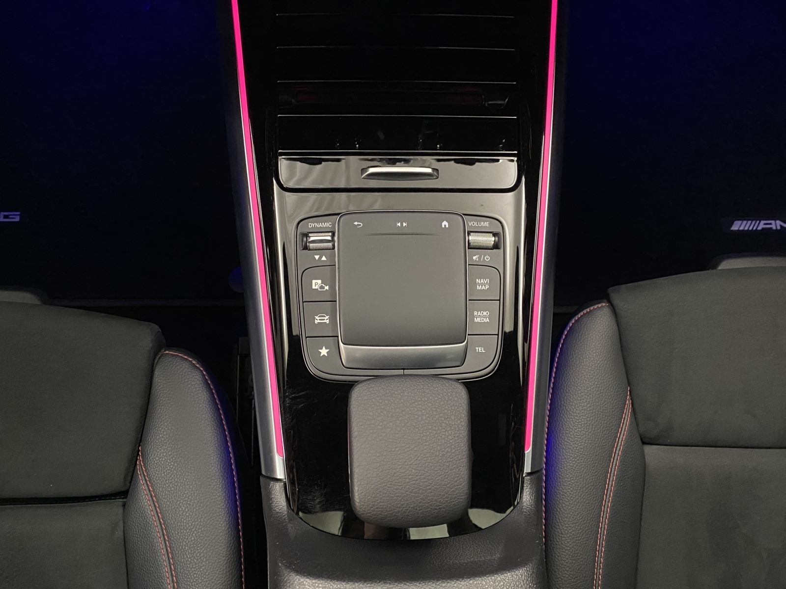 MERCEDES-BENZ B 250 e AMG Line-image-9
