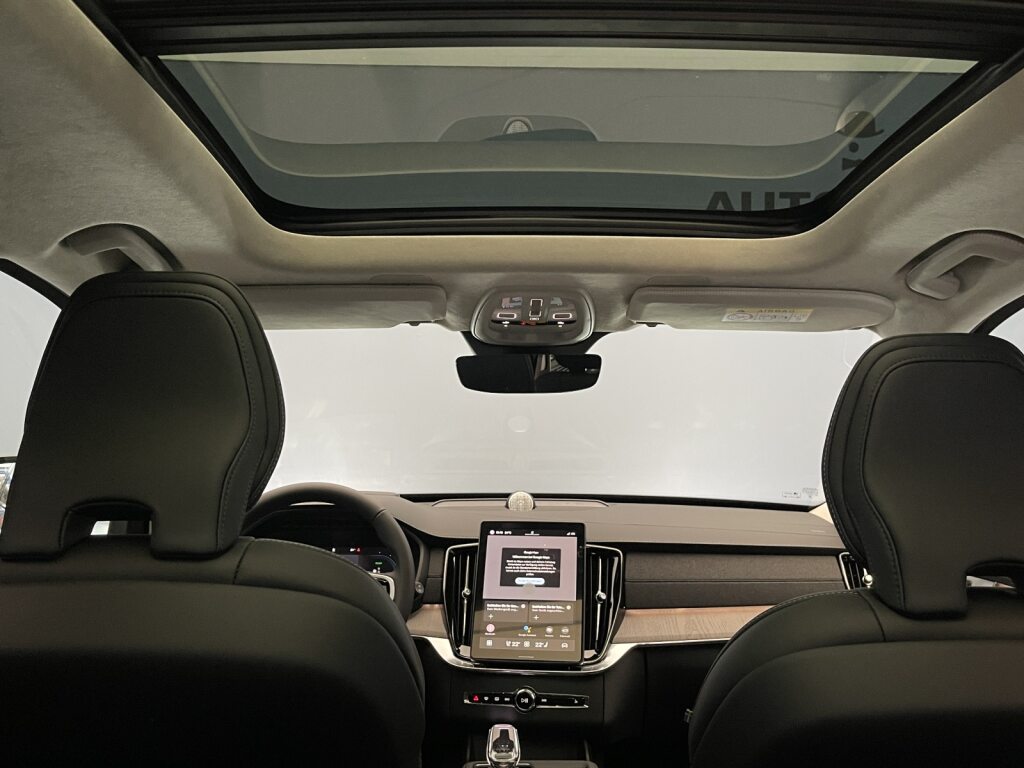 VOLVO XC90 2.0 T8 TE Ultra Dark eAWD-image-14