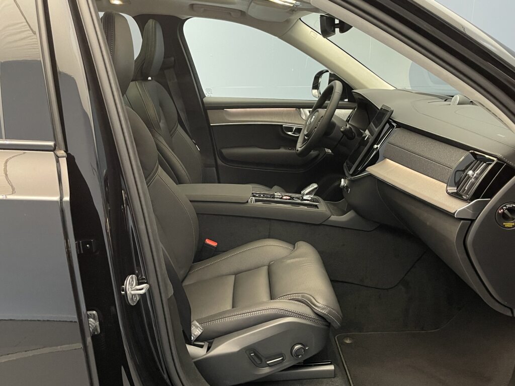 VOLVO XC90 2.0 T8 TE Ultra Dark eAWD-image-9