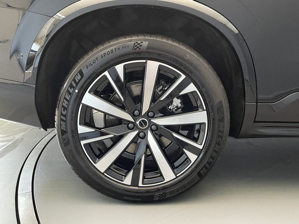 VOLVO XC90 2.0 T8 TE Ultra Dark eAWD-image-5
