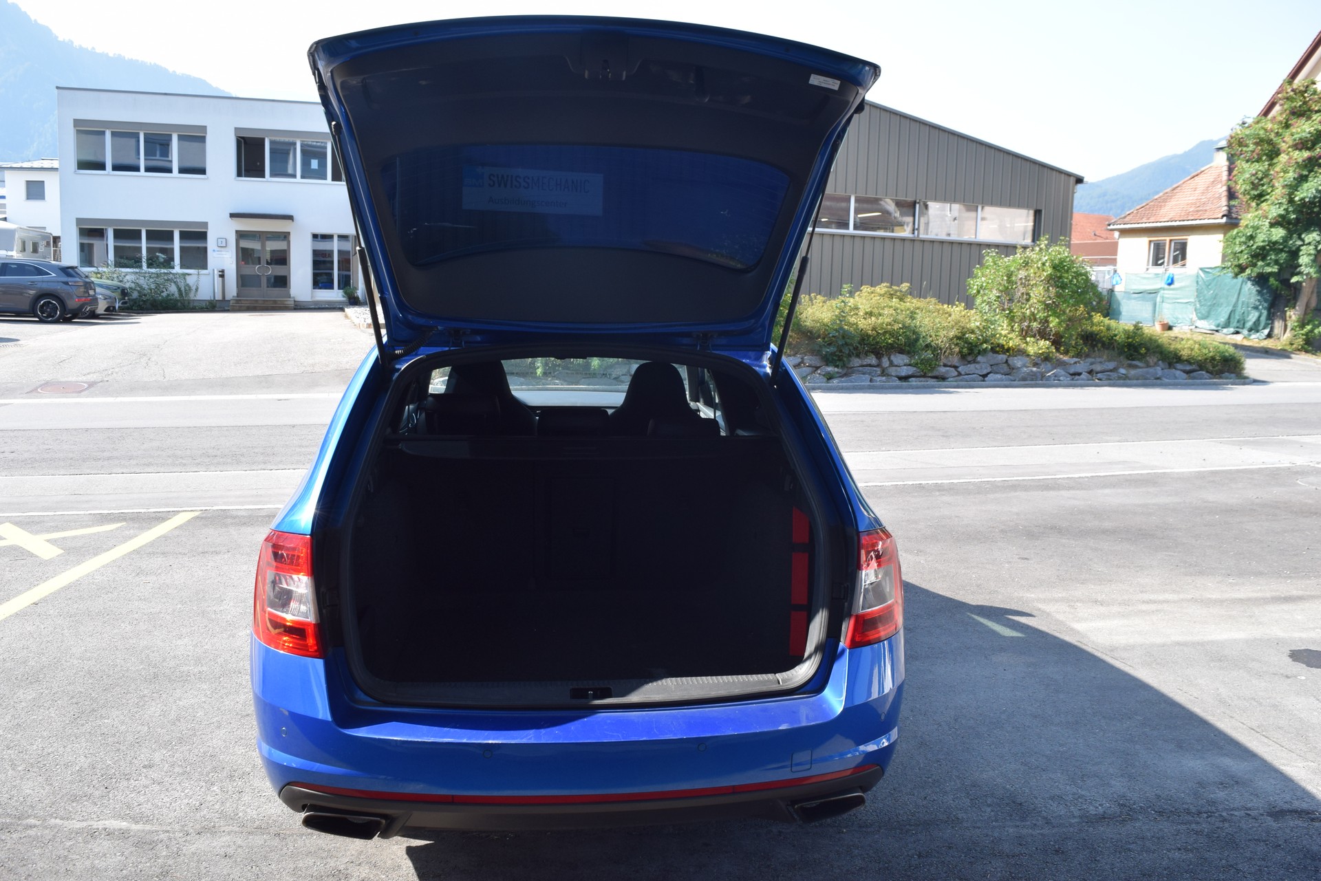 SKODA Octavia Combi 2.0 TSI RS DSG-image-6