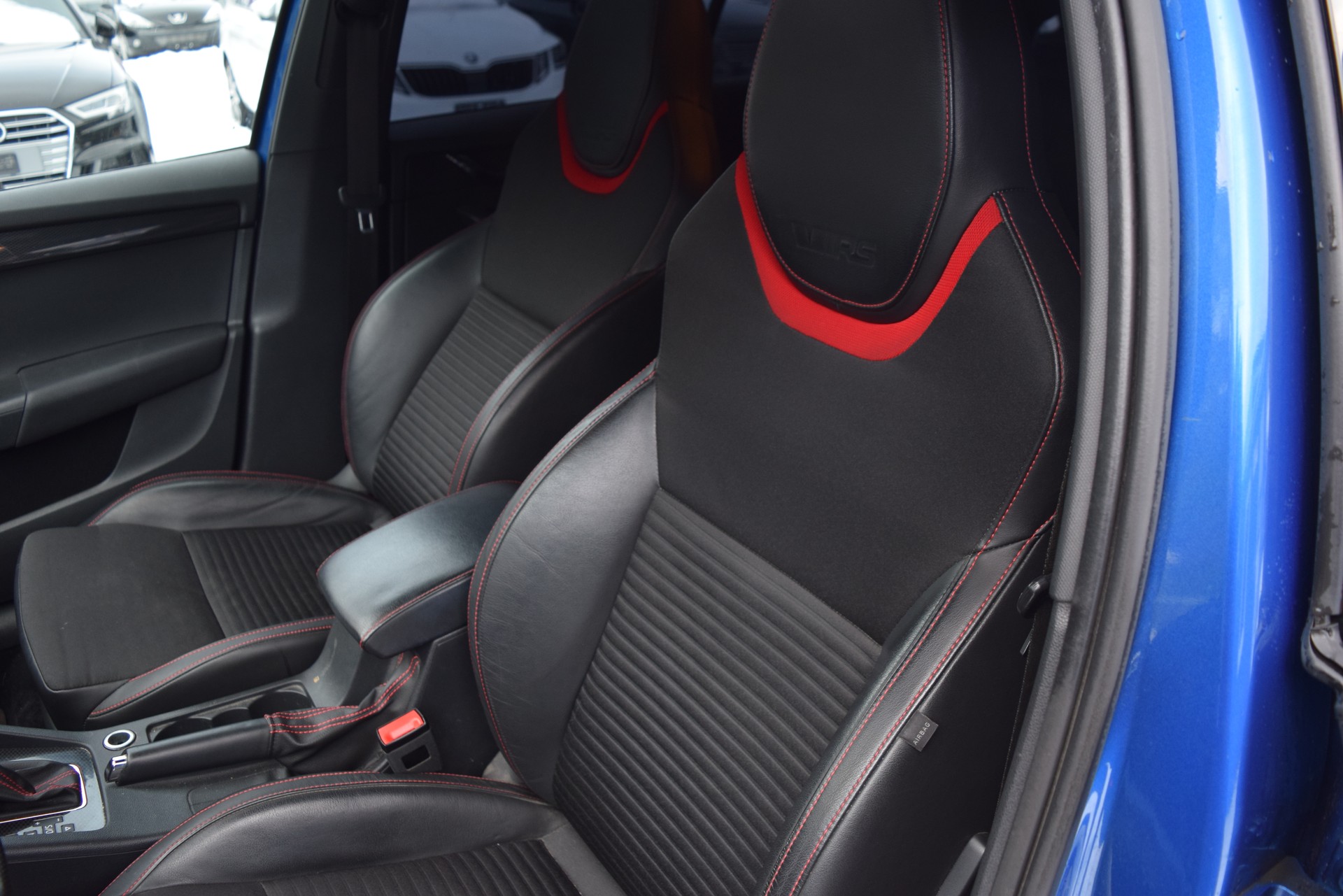 SKODA Octavia Combi 2.0 TSI RS DSG-image-18