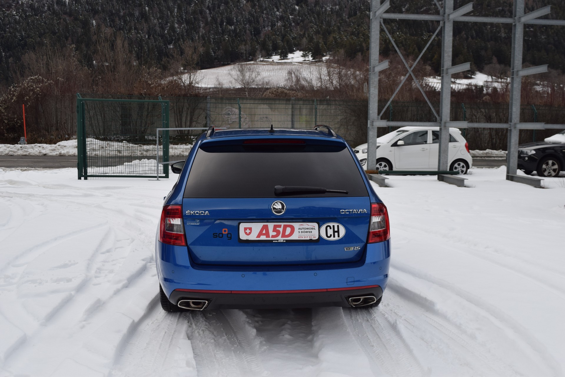 SKODA Octavia Combi 2.0 TSI RS DSG-image-5