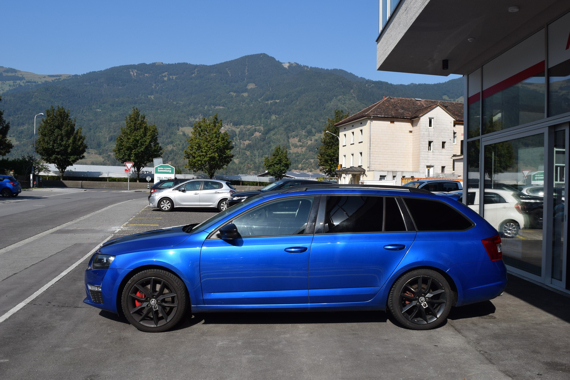 SKODA Octavia Combi 2.0 TSI RS DSG-image-3