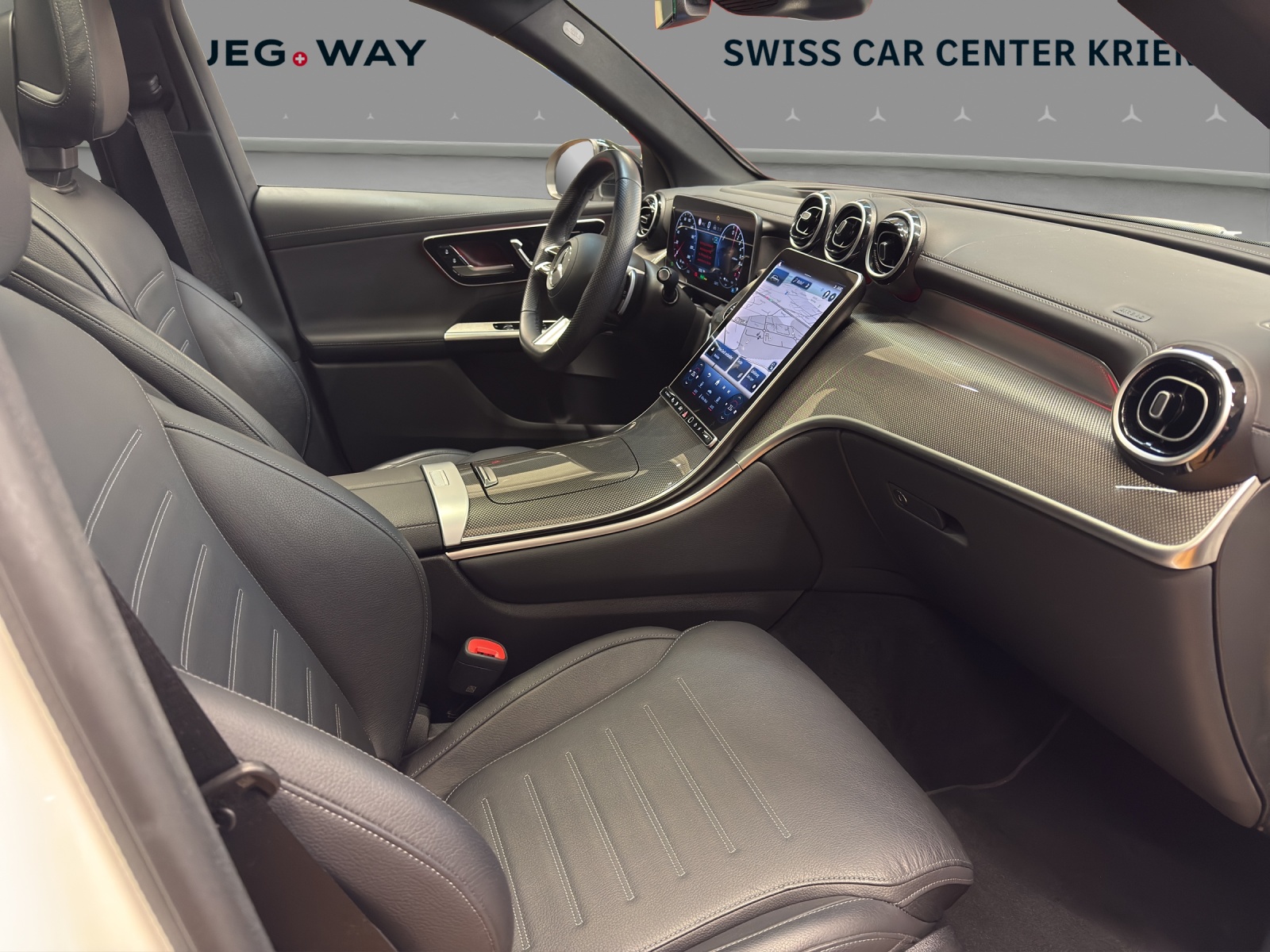 MERCEDES-BENZ GLC 400 e 4M - AMG / DISTRONIC / 360 Grad Kamera / Soundsystem / Sitzmemory-image-14