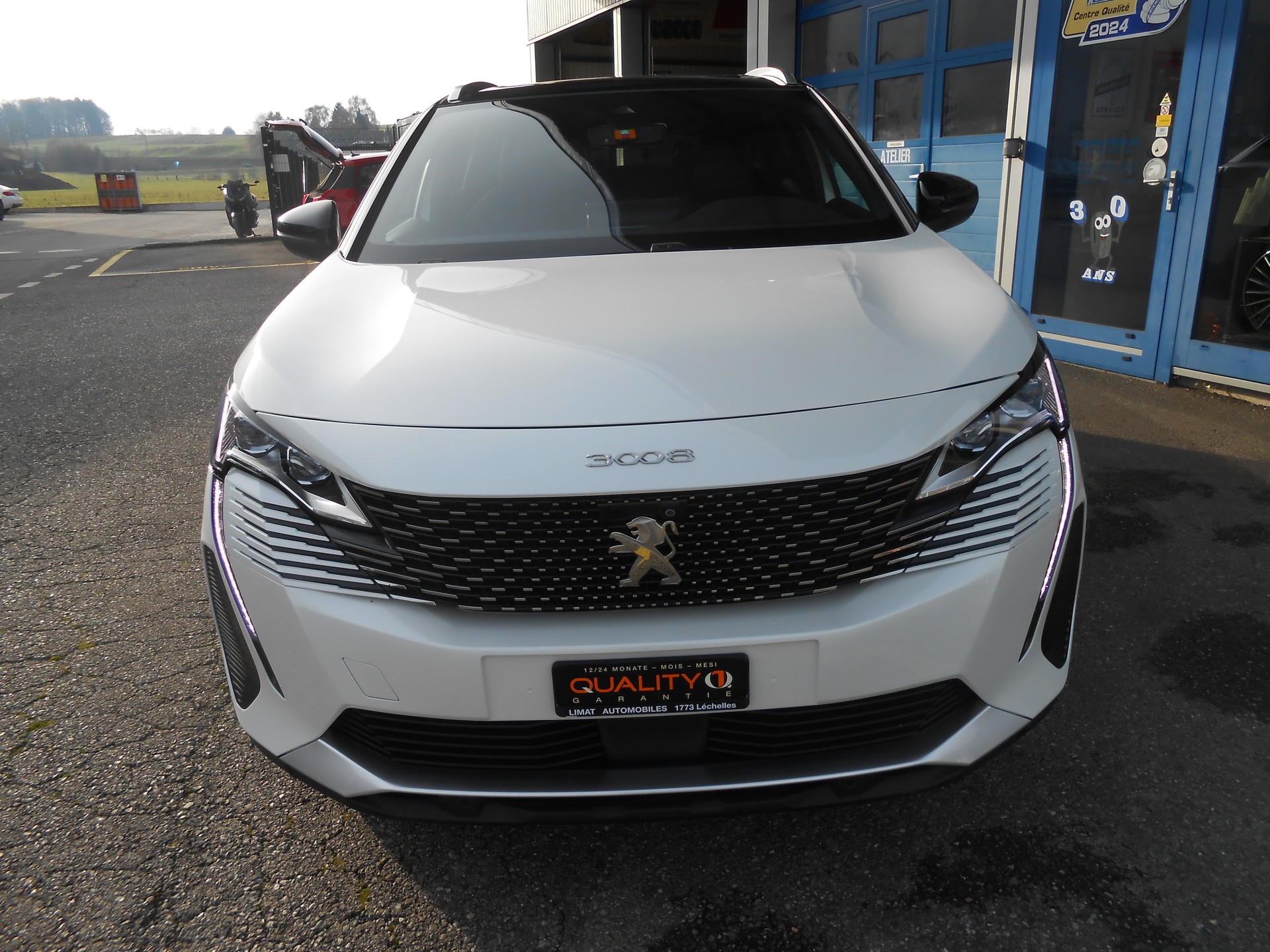 PEUGEOT 3008 1.6 Plug-in Hybrid4 GT Pack-image-2
