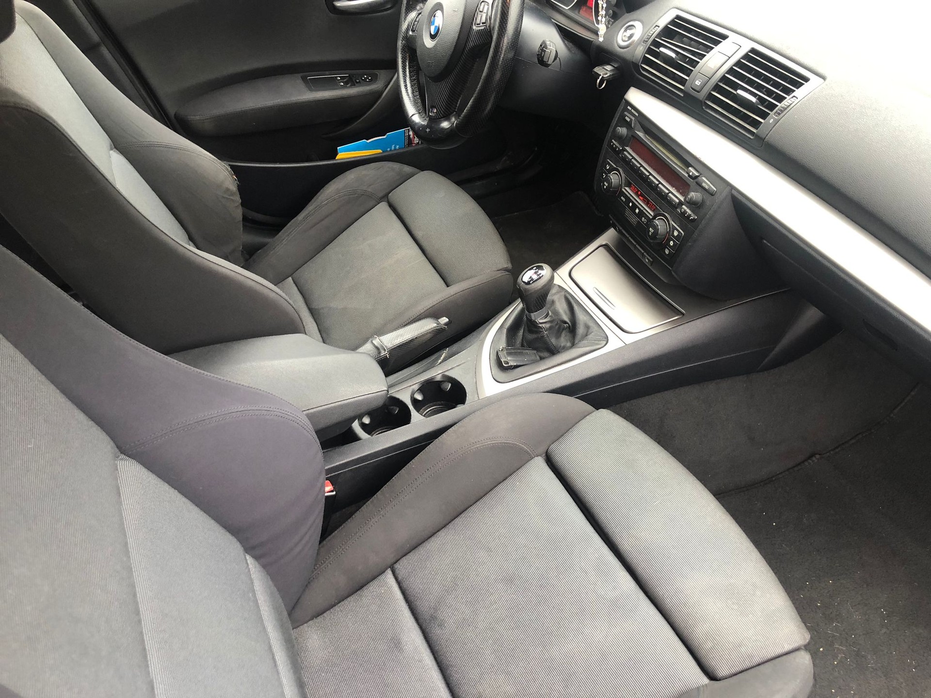 BMW 118d Access-image-9