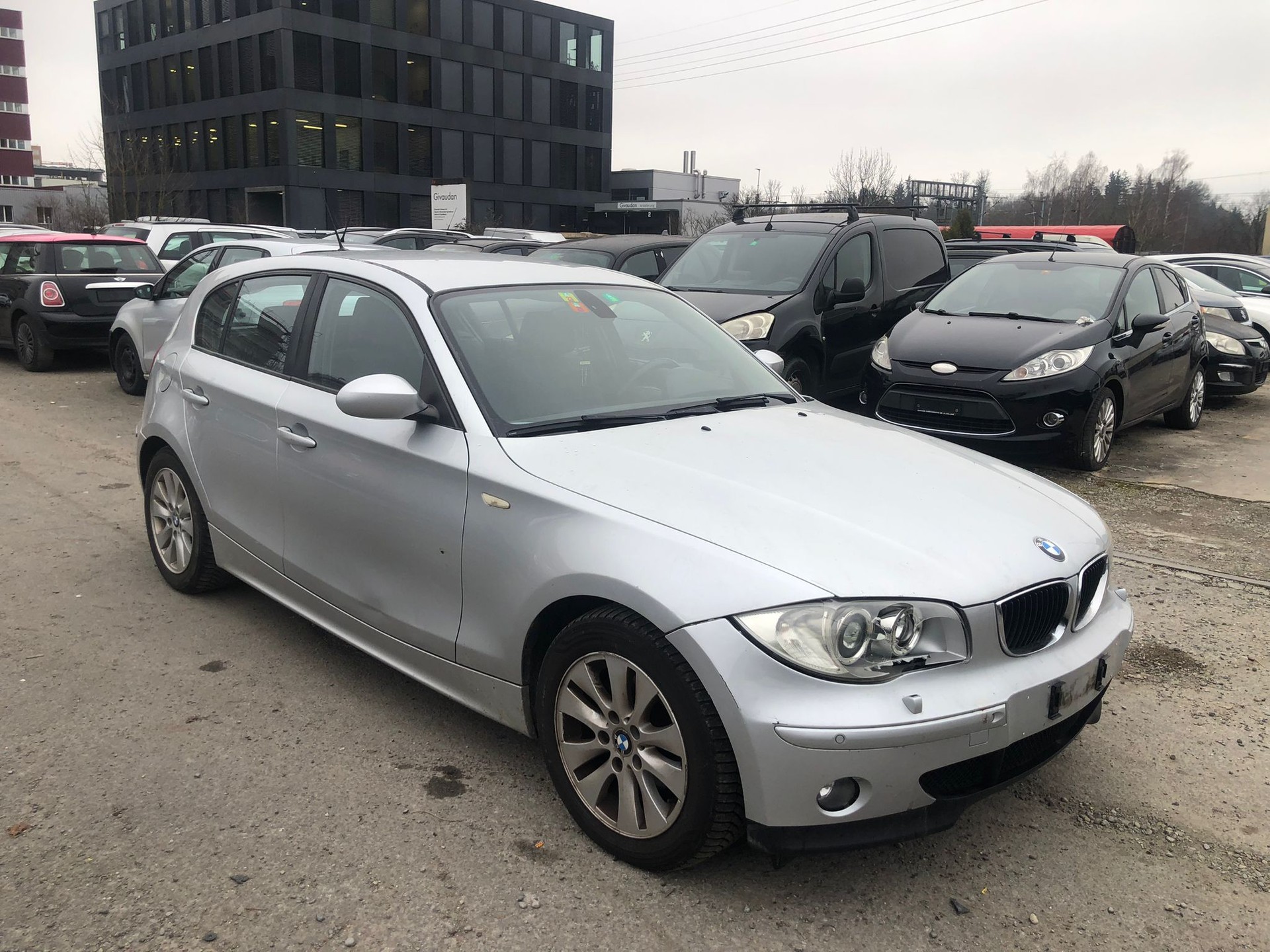 BMW 118d Access-image-1