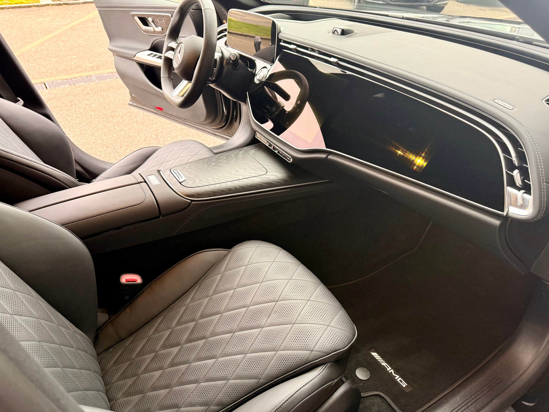 MERCEDES-BENZ E 300 de T 4Matic EQ Hybrid 9G-Tronic-image-14