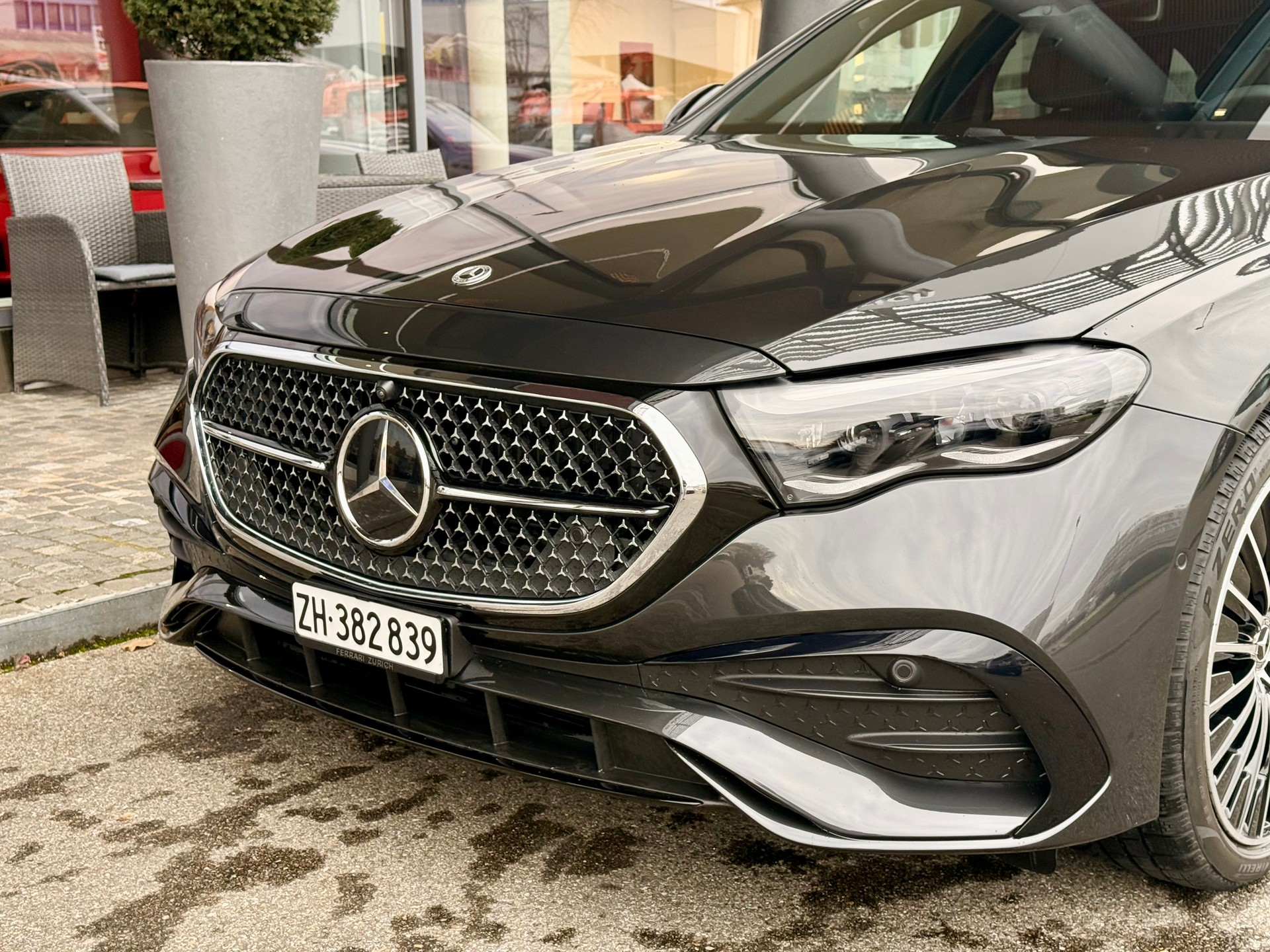 MERCEDES-BENZ E 300 de T 4Matic EQ Hybrid 9G-Tronic-image-8