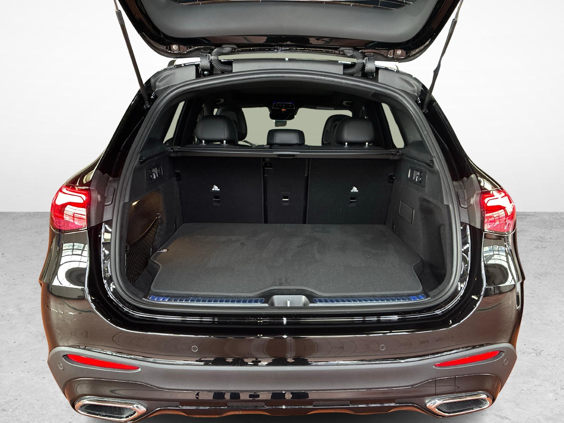 MERCEDES-BENZ GLC 300 de 4MATIC EQ Star AMG Line-image-9