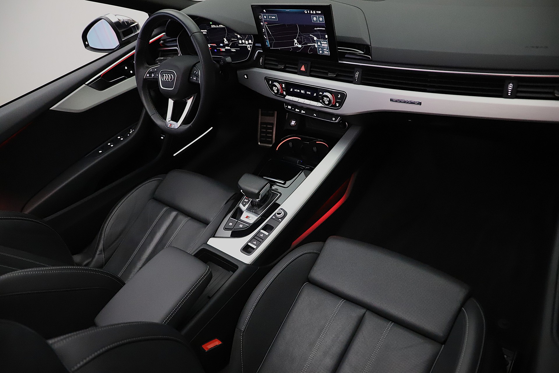 AUDI S5 Cabriolet 3.0 TFSI quattro tiptronic-image-8