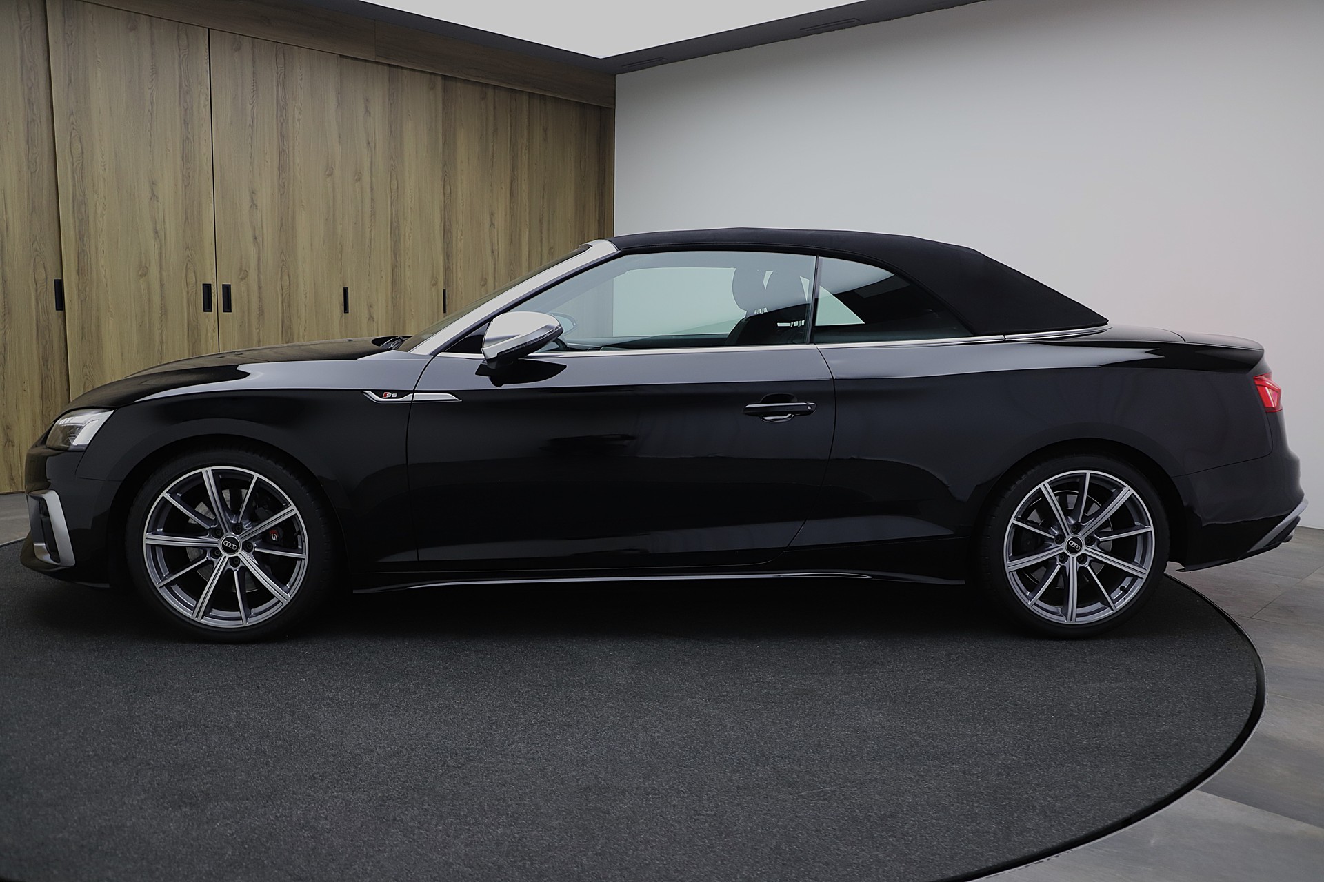 AUDI S5 Cabriolet 3.0 TFSI quattro tiptronic-image-4