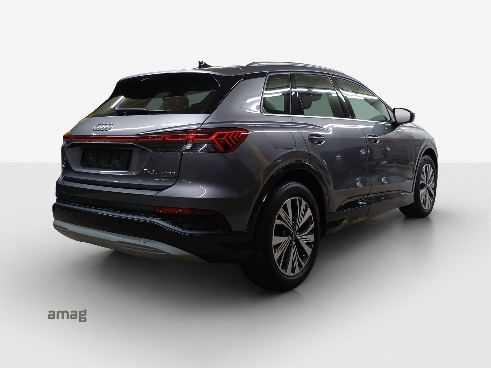 AUDI Q4 e-tron 50 quattro-image-5