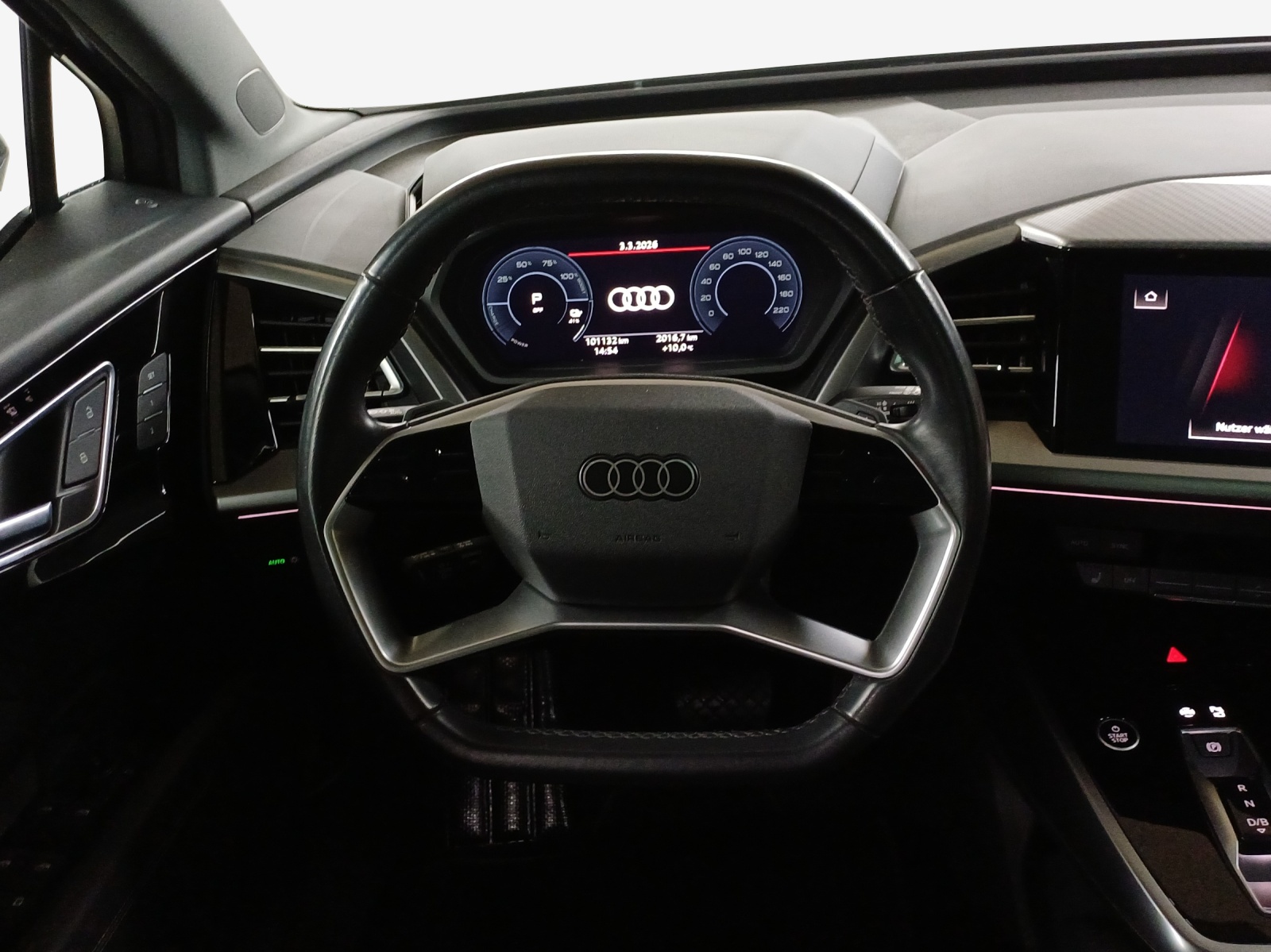 AUDI Q4 e-tron 50 quattro-image-10
