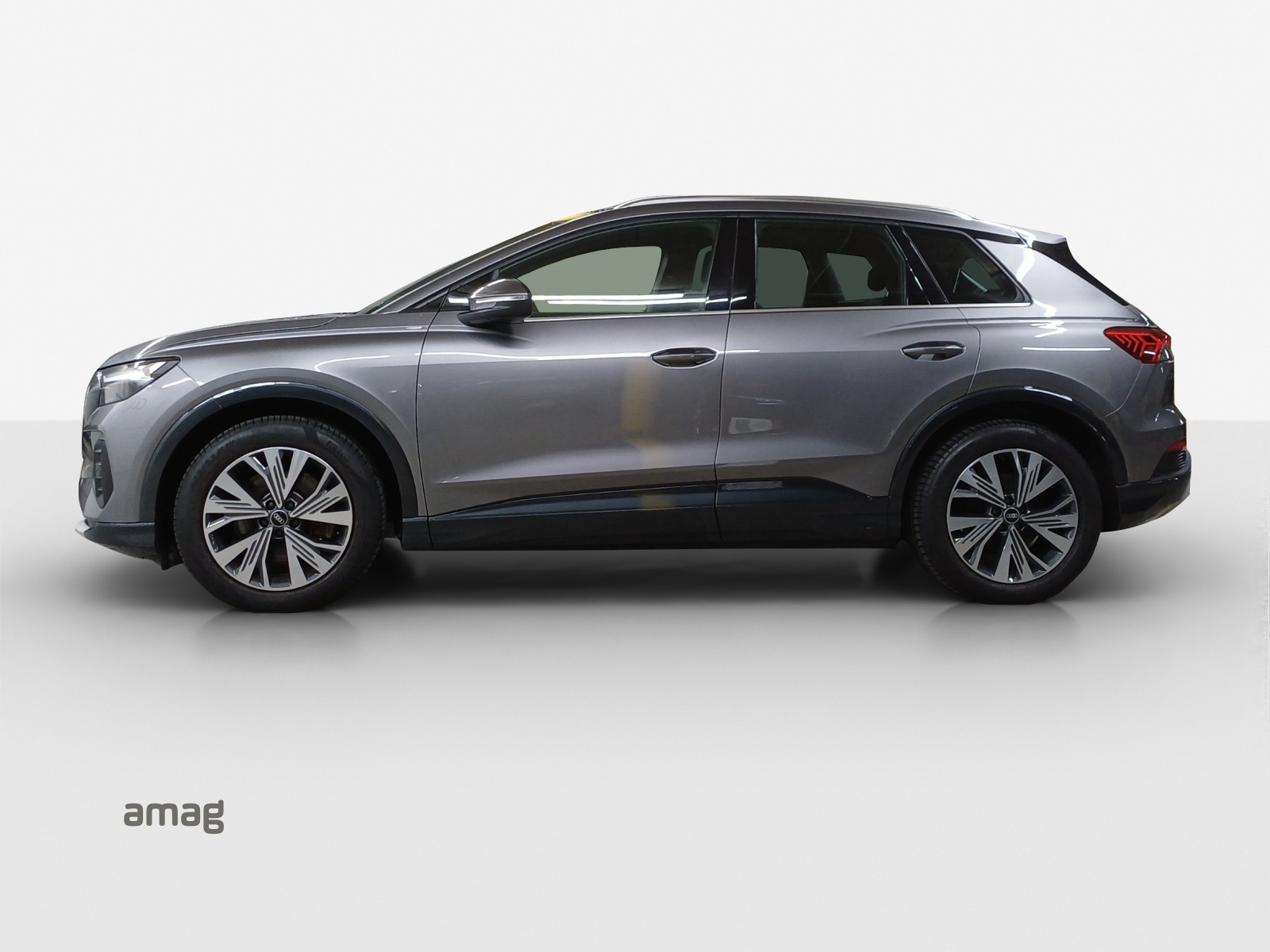 AUDI Q4 e-tron 50 quattro-image-1